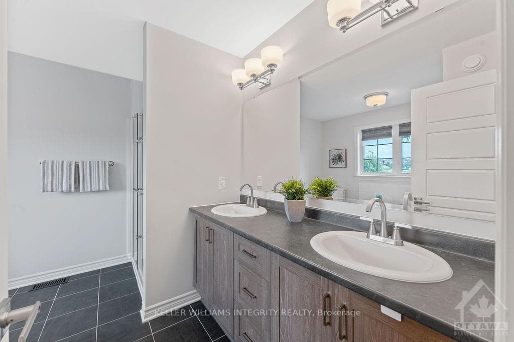 229 MAZON Street photo 16