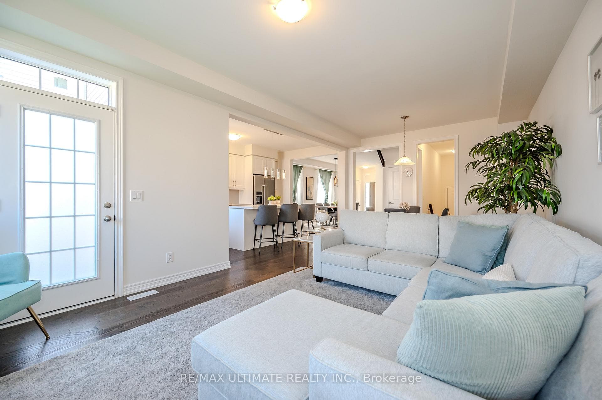121 Haldimand Street photo 17
