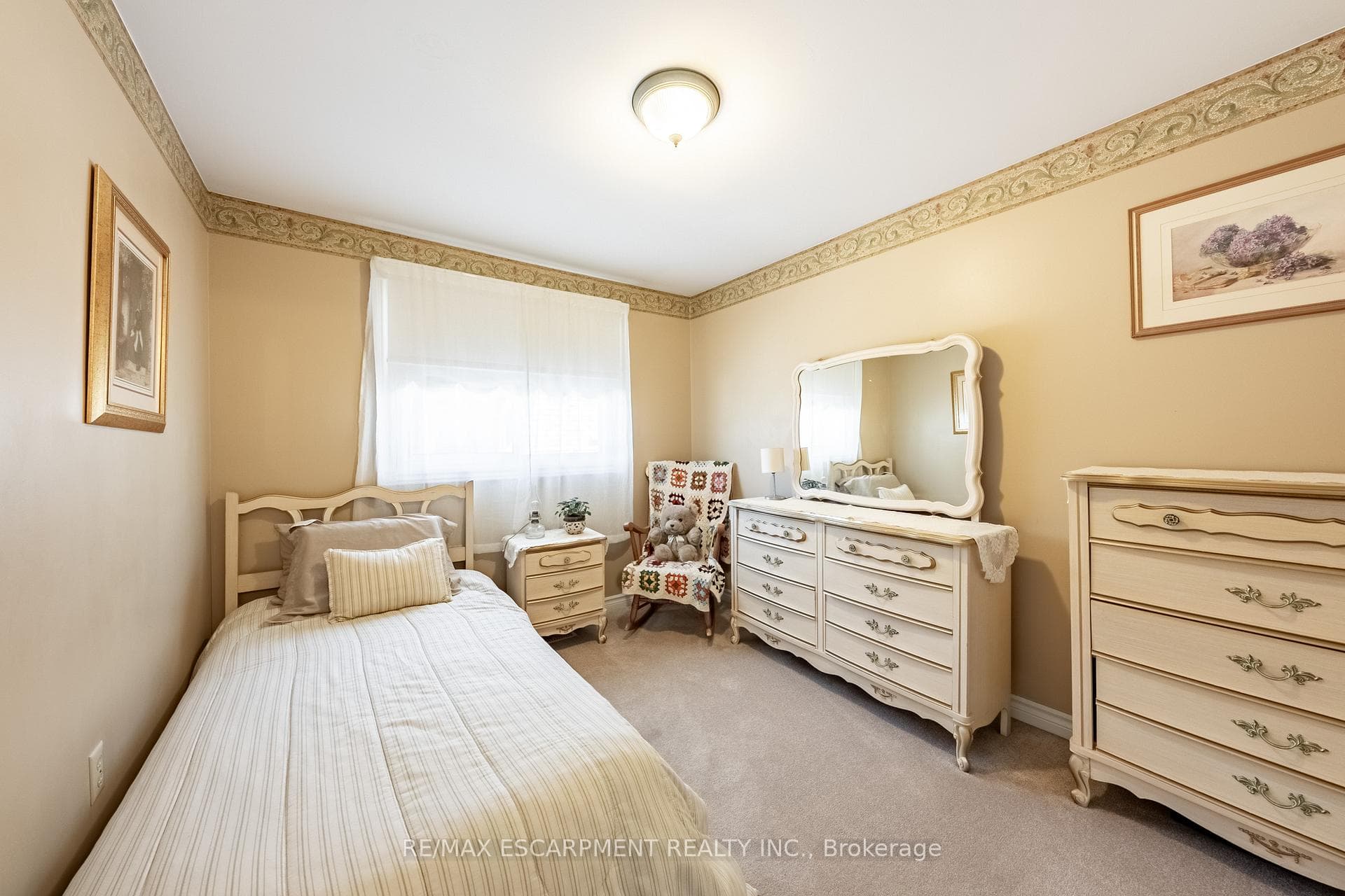152 Guildwood Drive photo 15