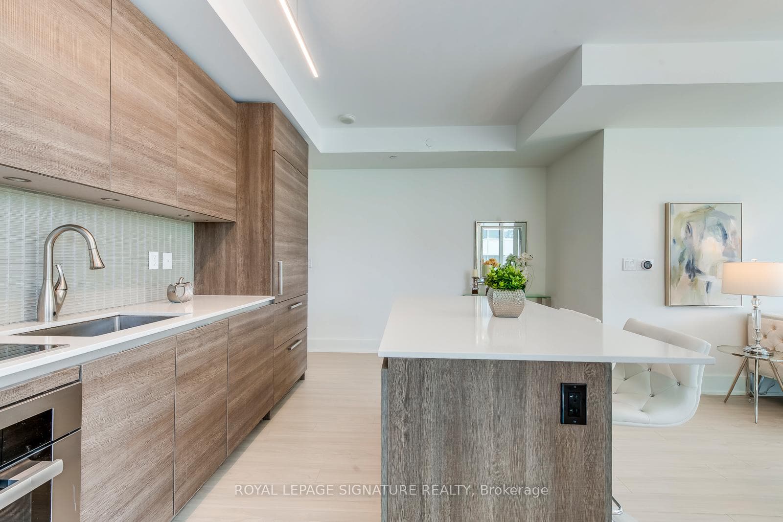 200 Bloor Street Unit 401 photo 14