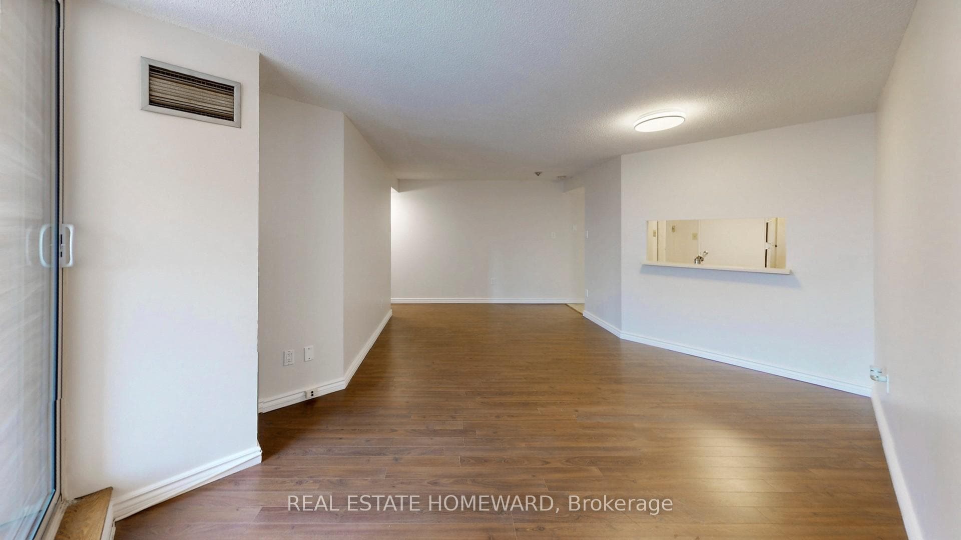 Living and dining area