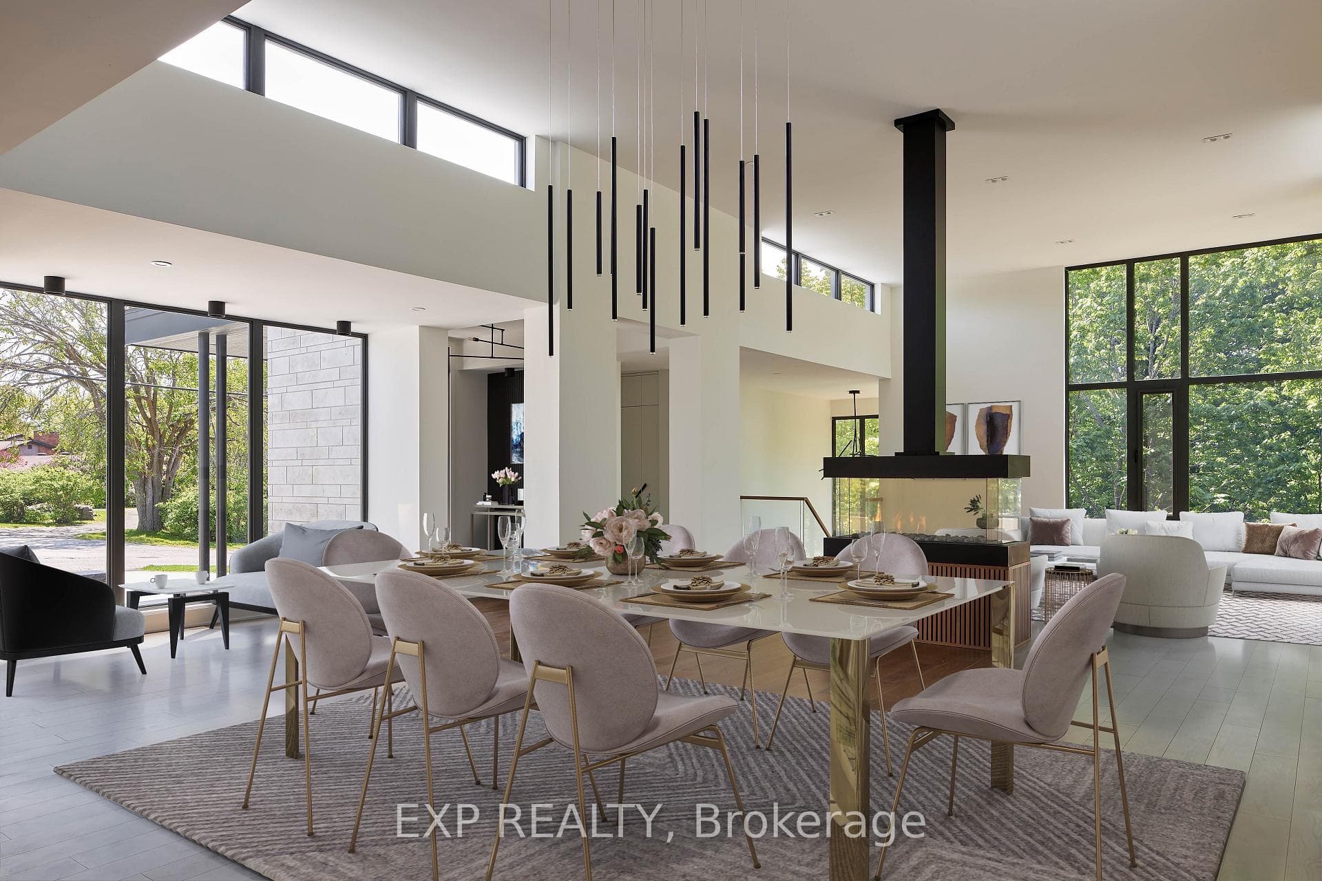 32 CLOVELLY Road photo 7