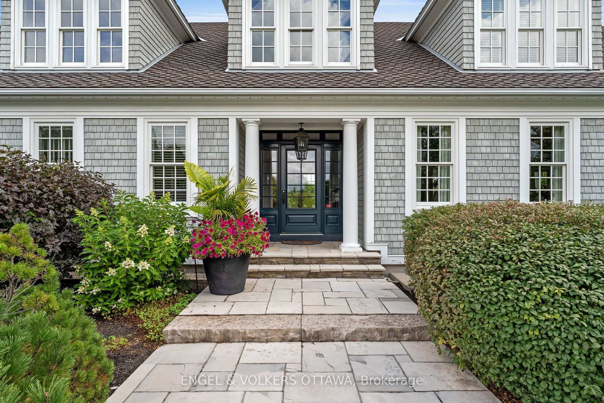 6029 Rideau Valley Drive photo 3