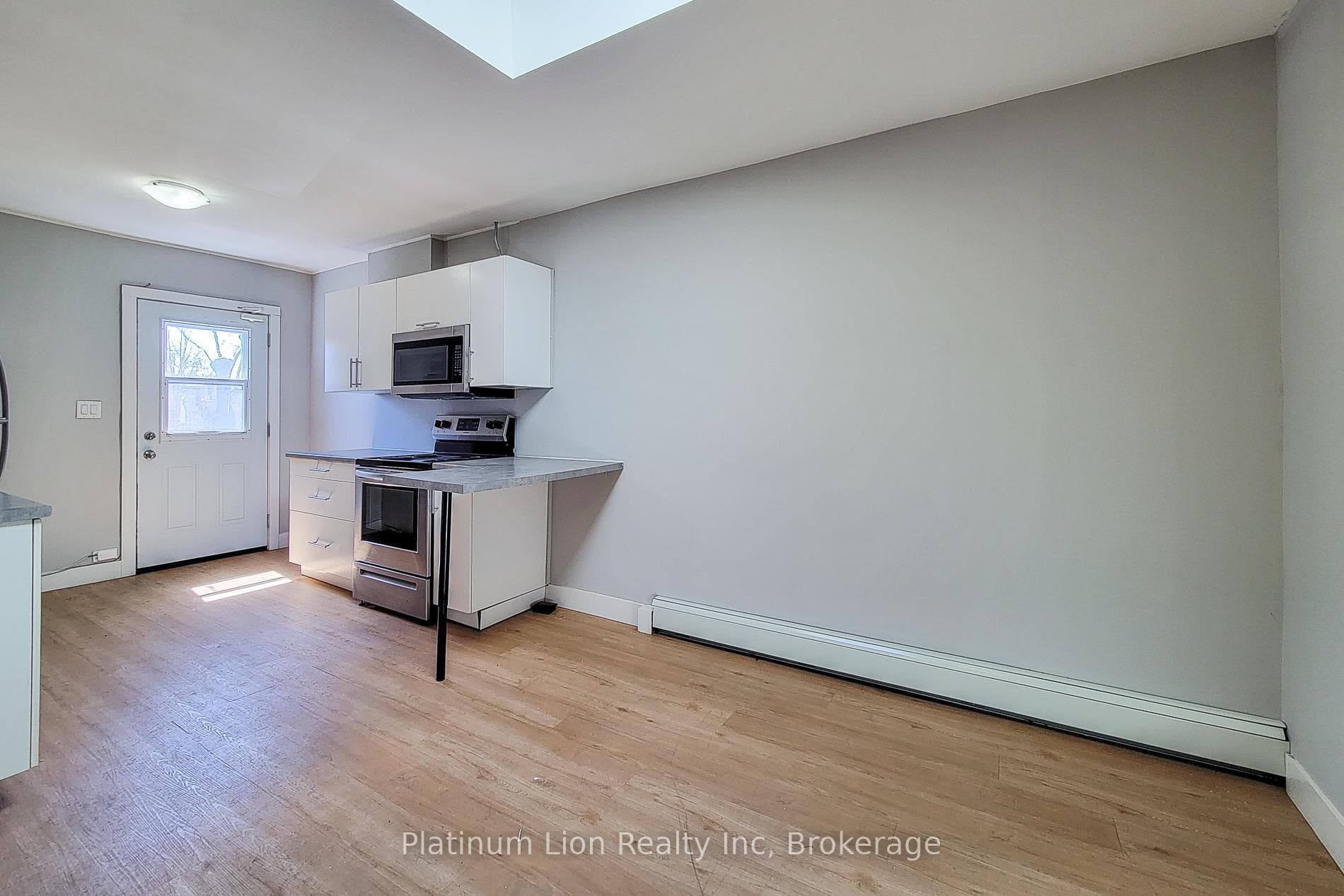 308 Barton Street Unit A photo 10