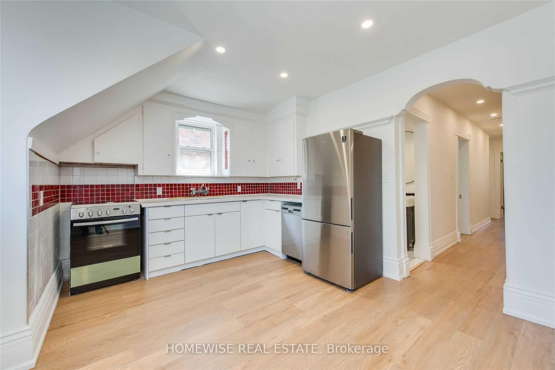 183 Dowling Avenue Unit 3 photo 1