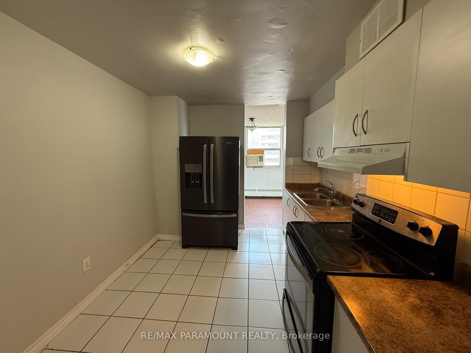 2645 Kipling Avenue Unit 1010 photo 2
