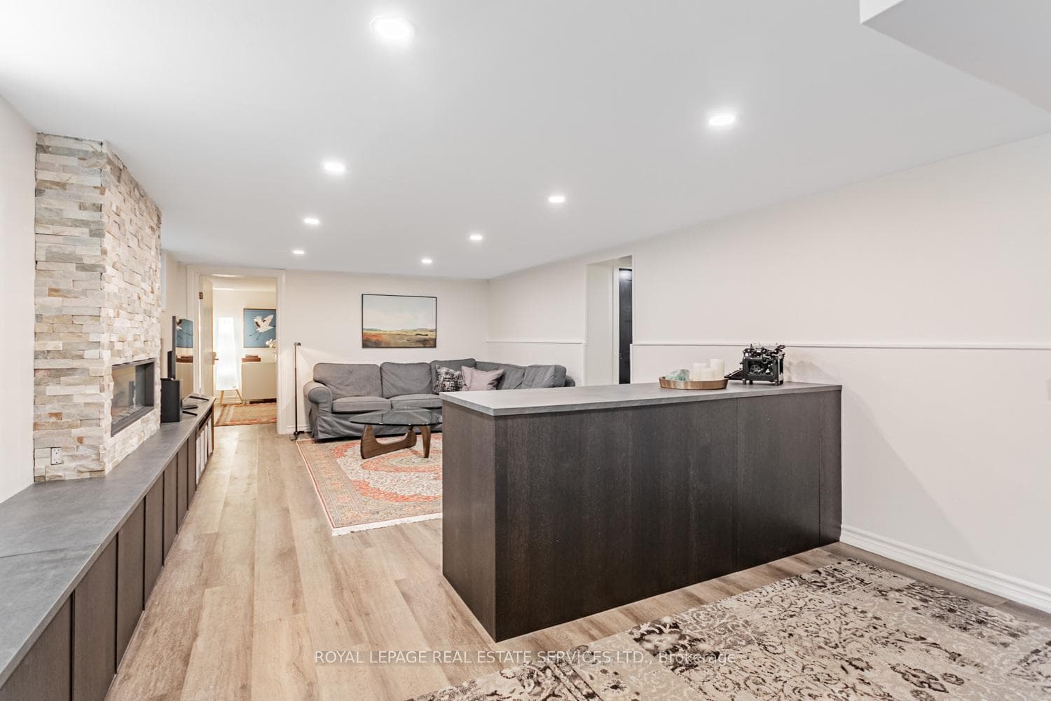 35 Edgemore Drive photo 29