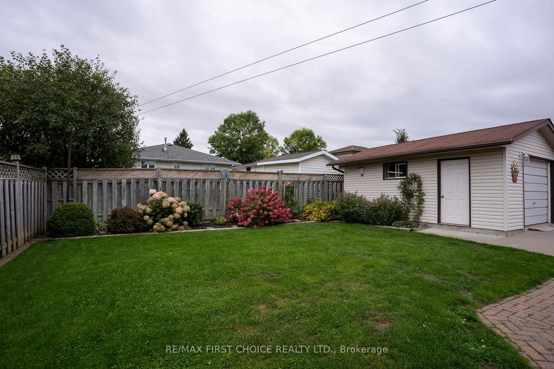 225 FLAMINGO DR photo 48