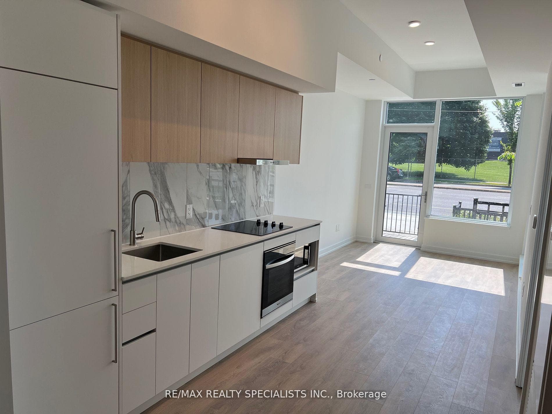 1100 Sheppard Avenue Unit 110 photo 4