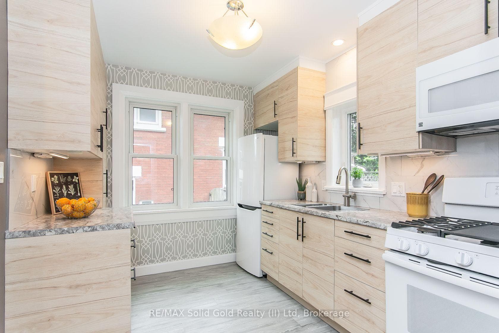 42 Guelph Street photo 17