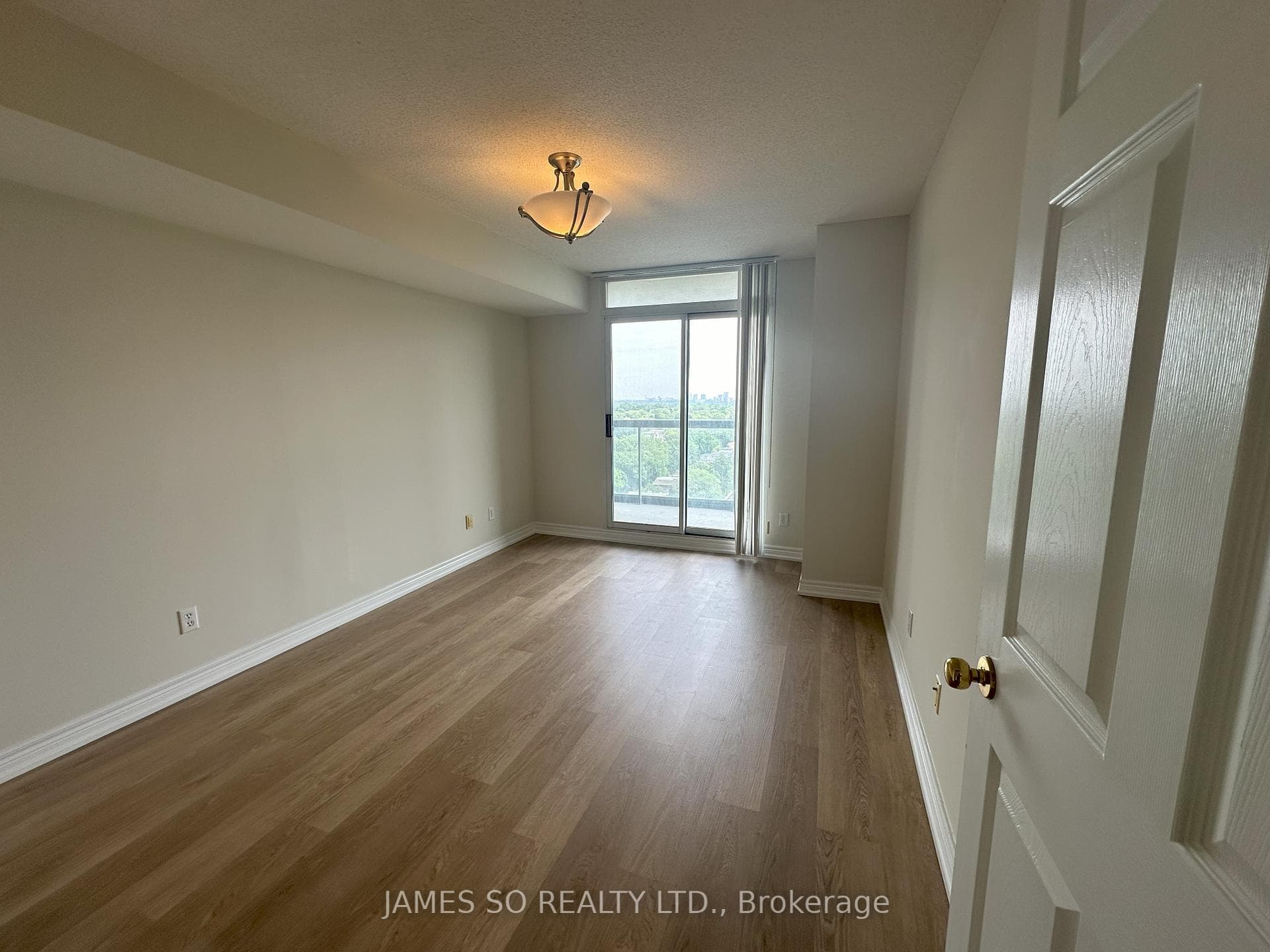 28 Empress Avenue Unit 2107 photo 8