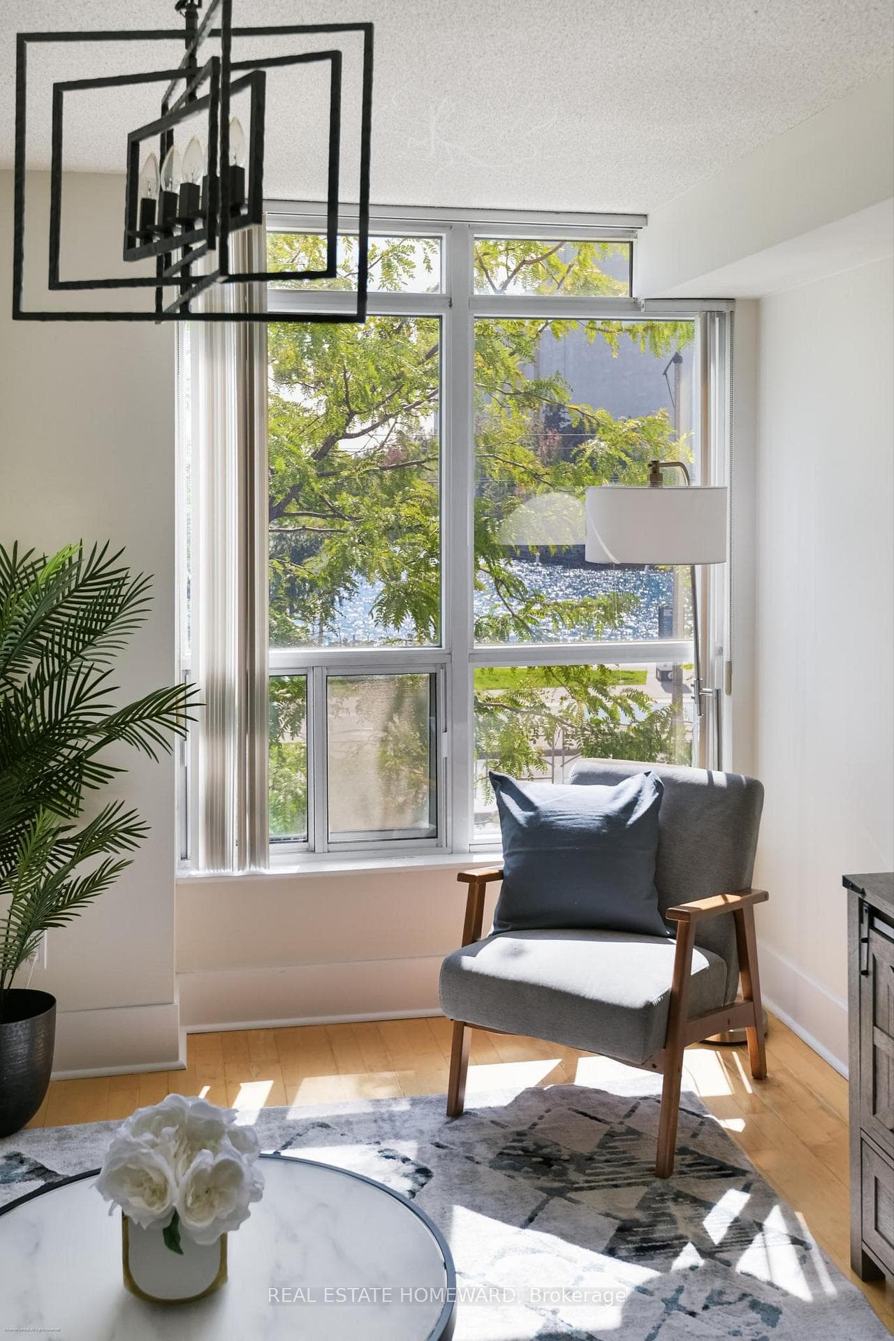 550 Queens Quay Unit 201 photo 15