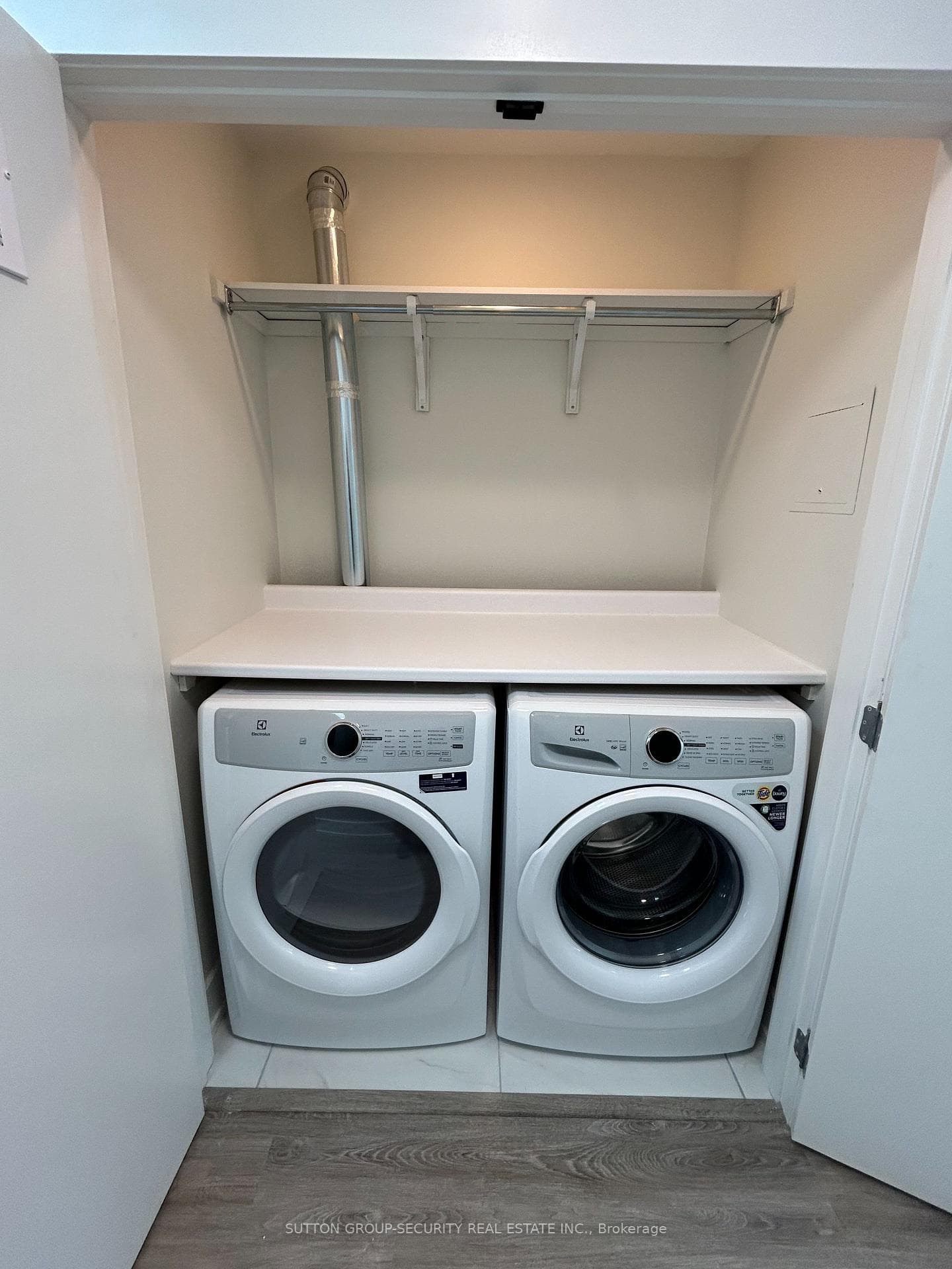 Ensuite washer & dryer