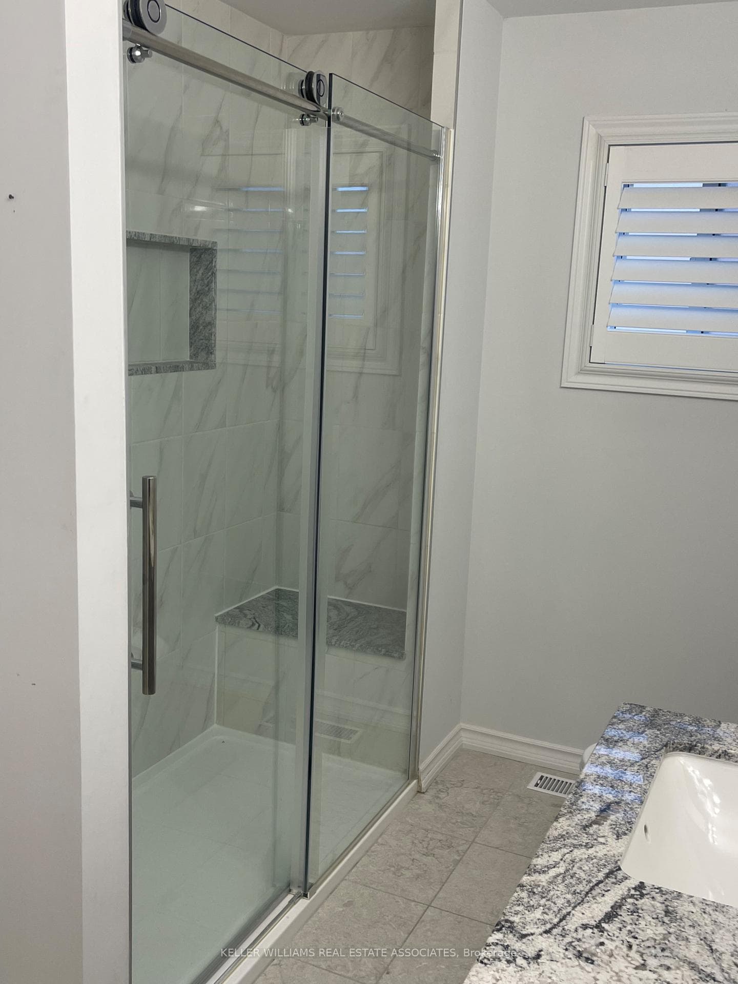 23 Jayfield Road Unit UPPER photo 17