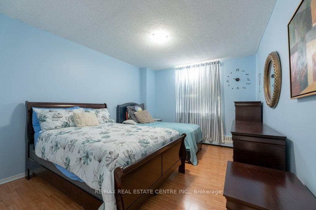 1950 Kennedy Road Unit 912 photo 26