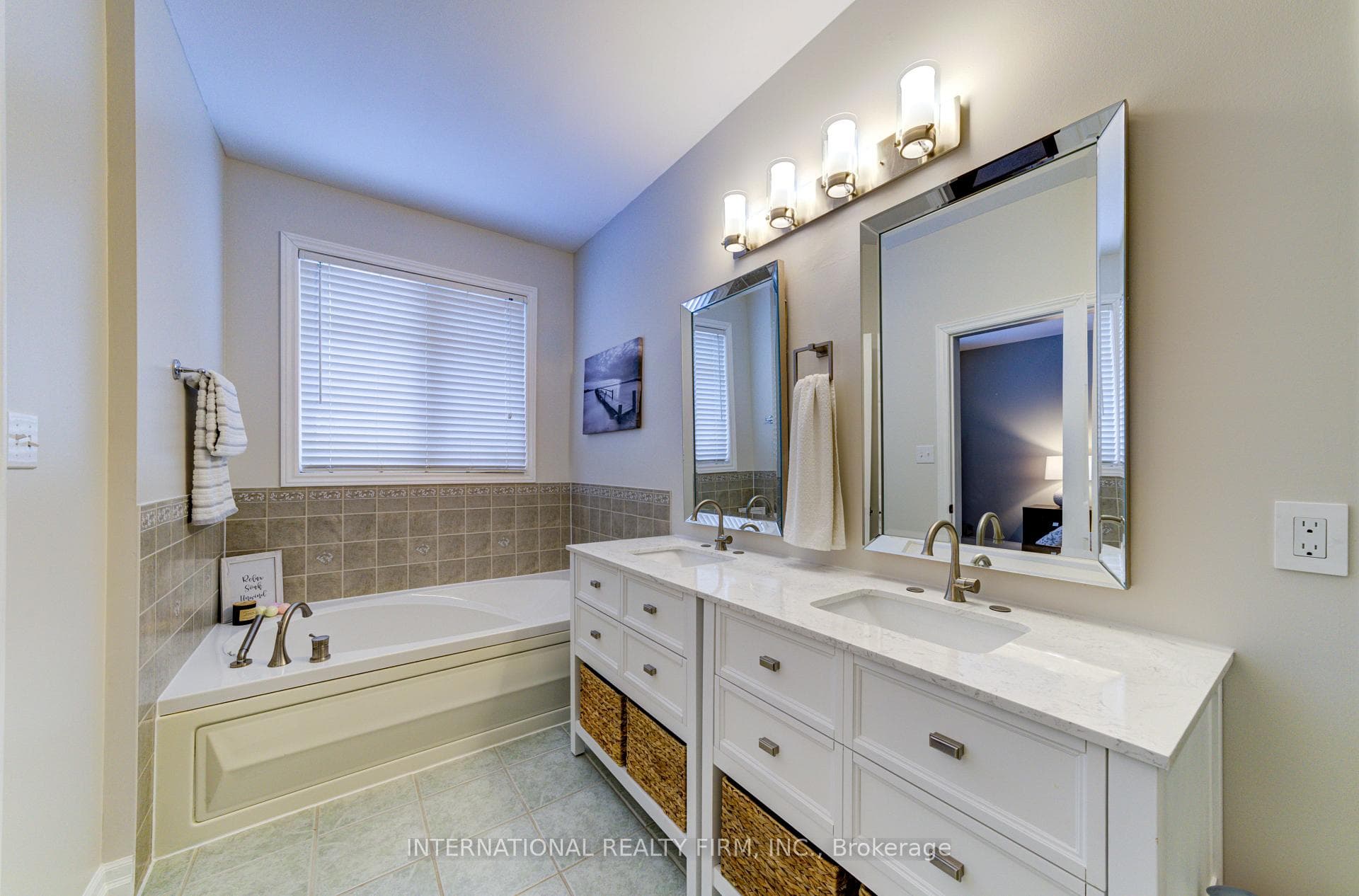 20 Prince William Way photo 29