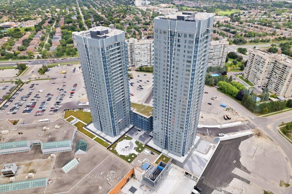30 Upper Mall Way Unit 321 photo 23