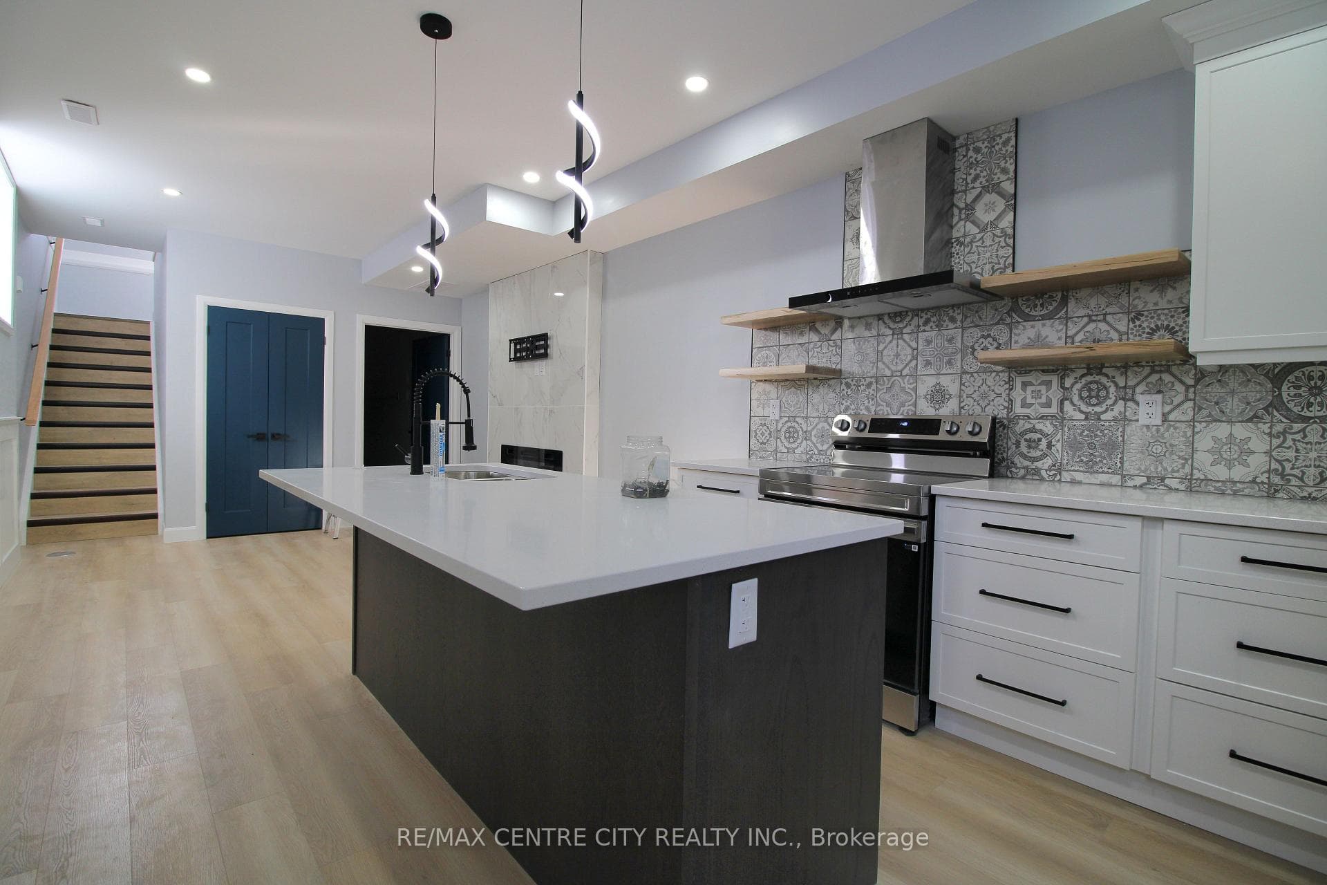 126 Price Street photo 43