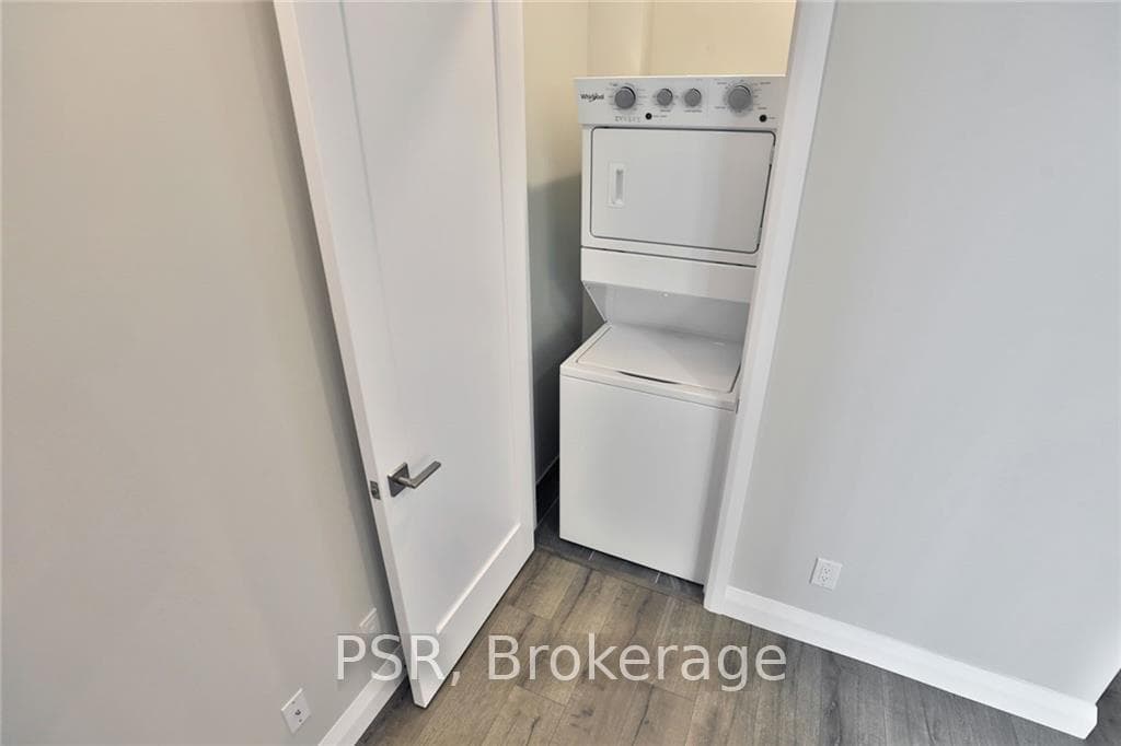 101 Locke Street Unit 515 photo 18