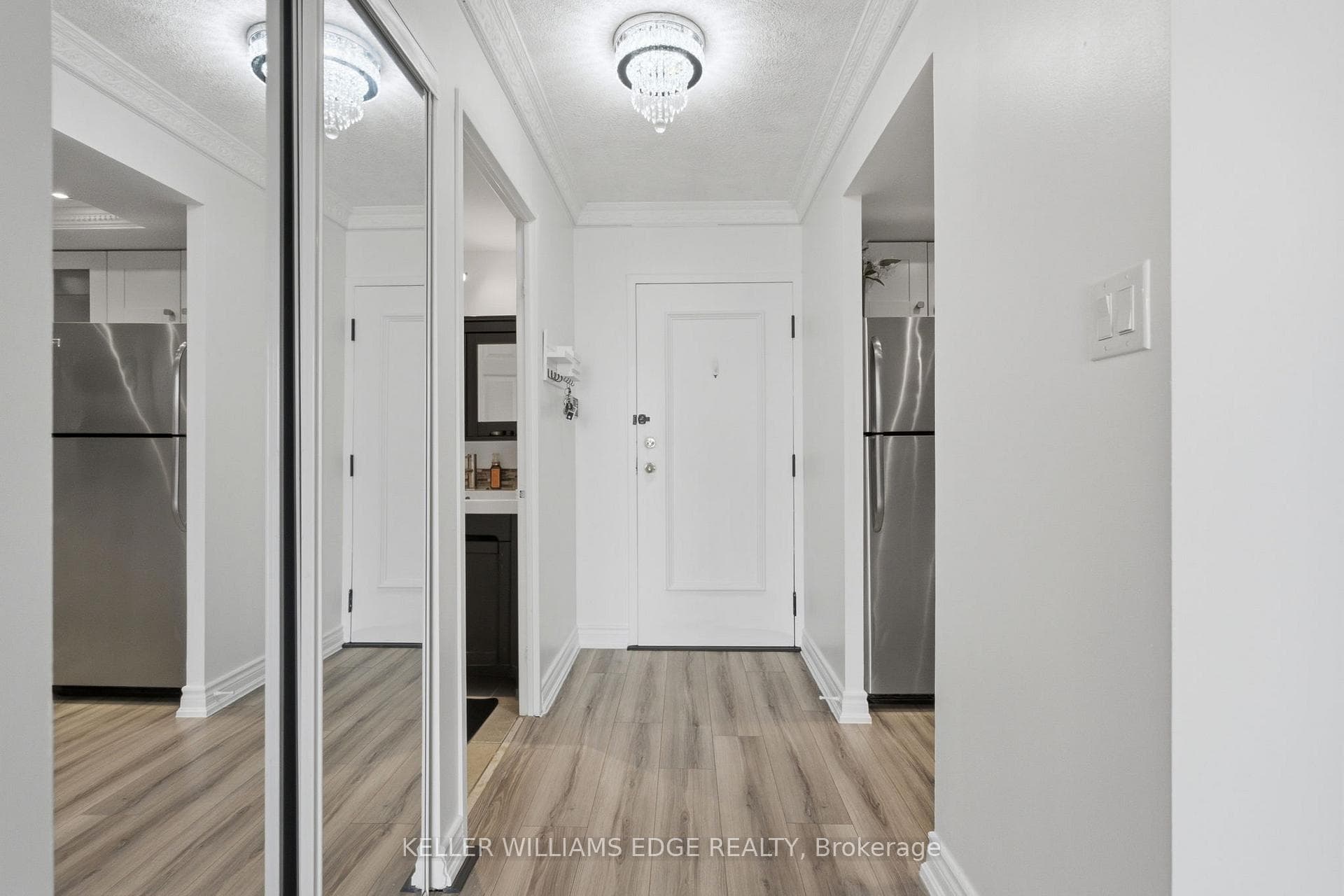 265 Enfield Place Unit 1506 photo 4