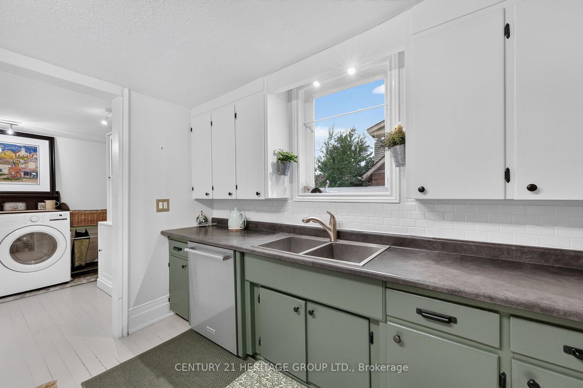 62 Queen Street photo 20