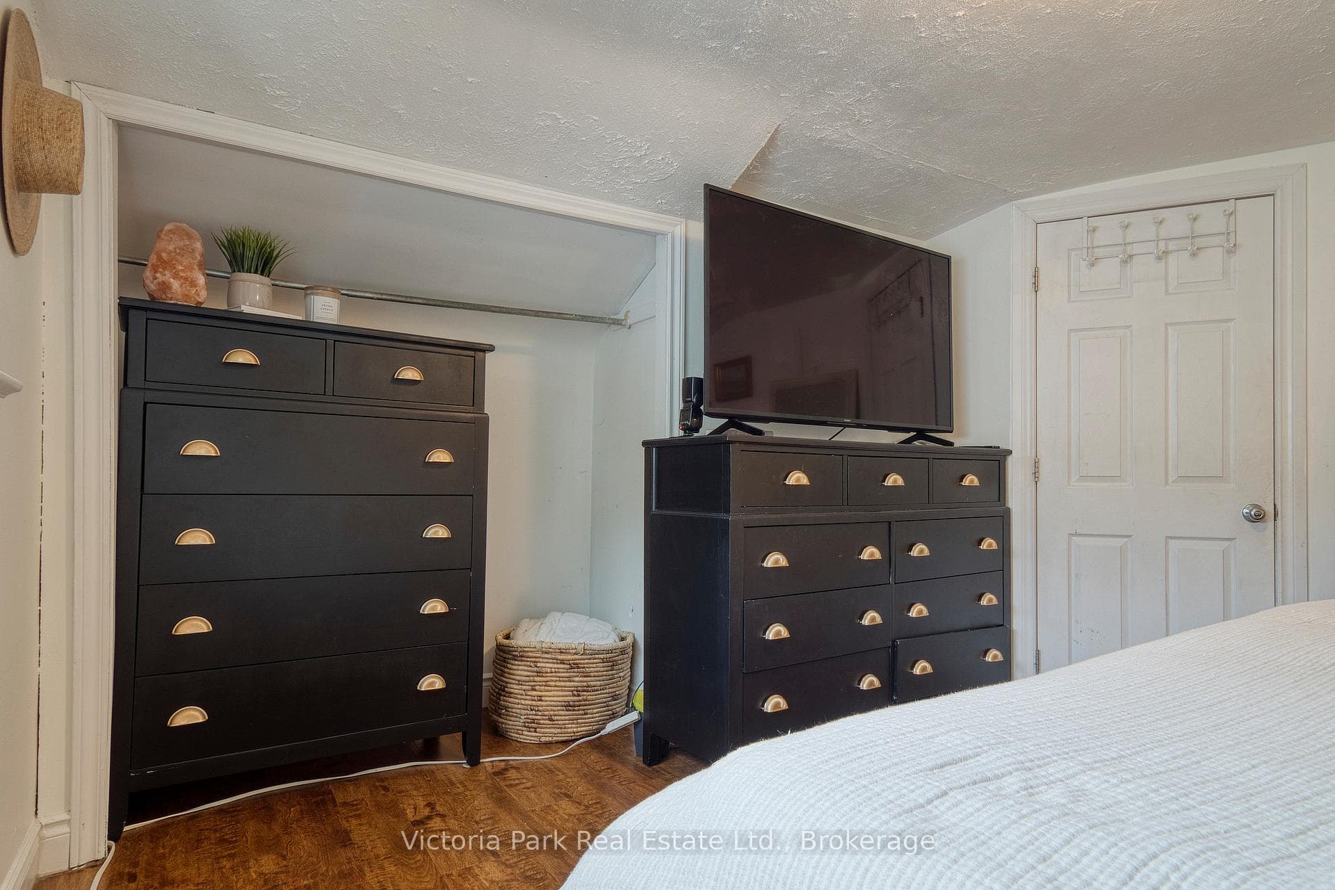 124 West Avenue photo 38