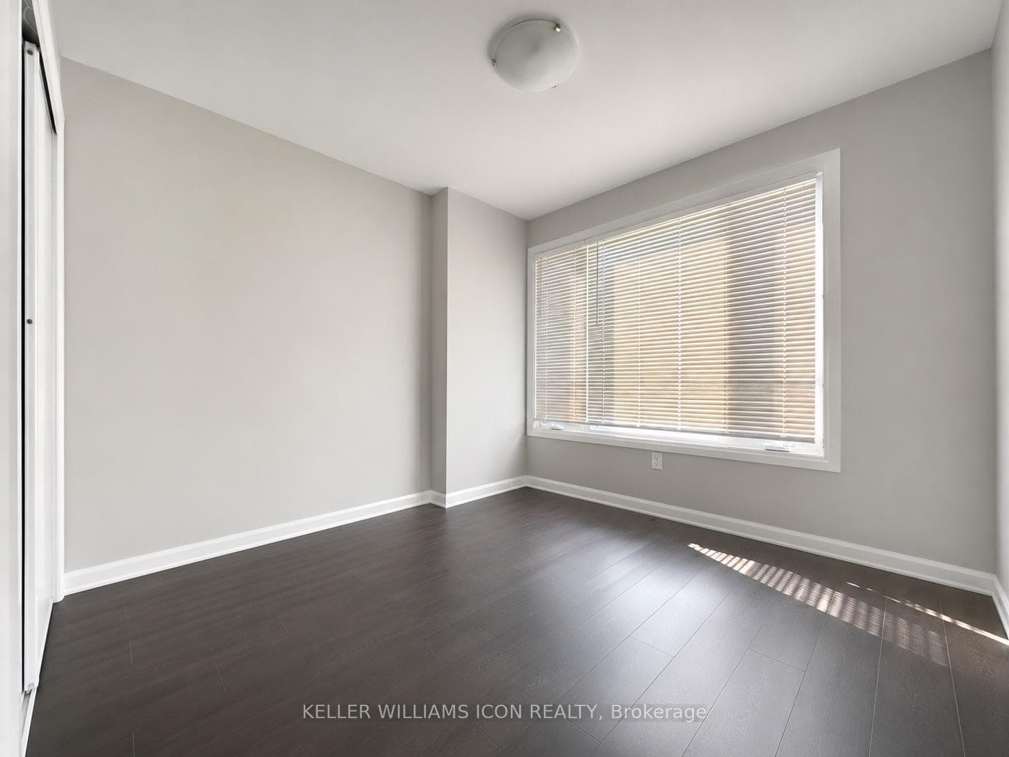 349 Clearpath Private photo 5