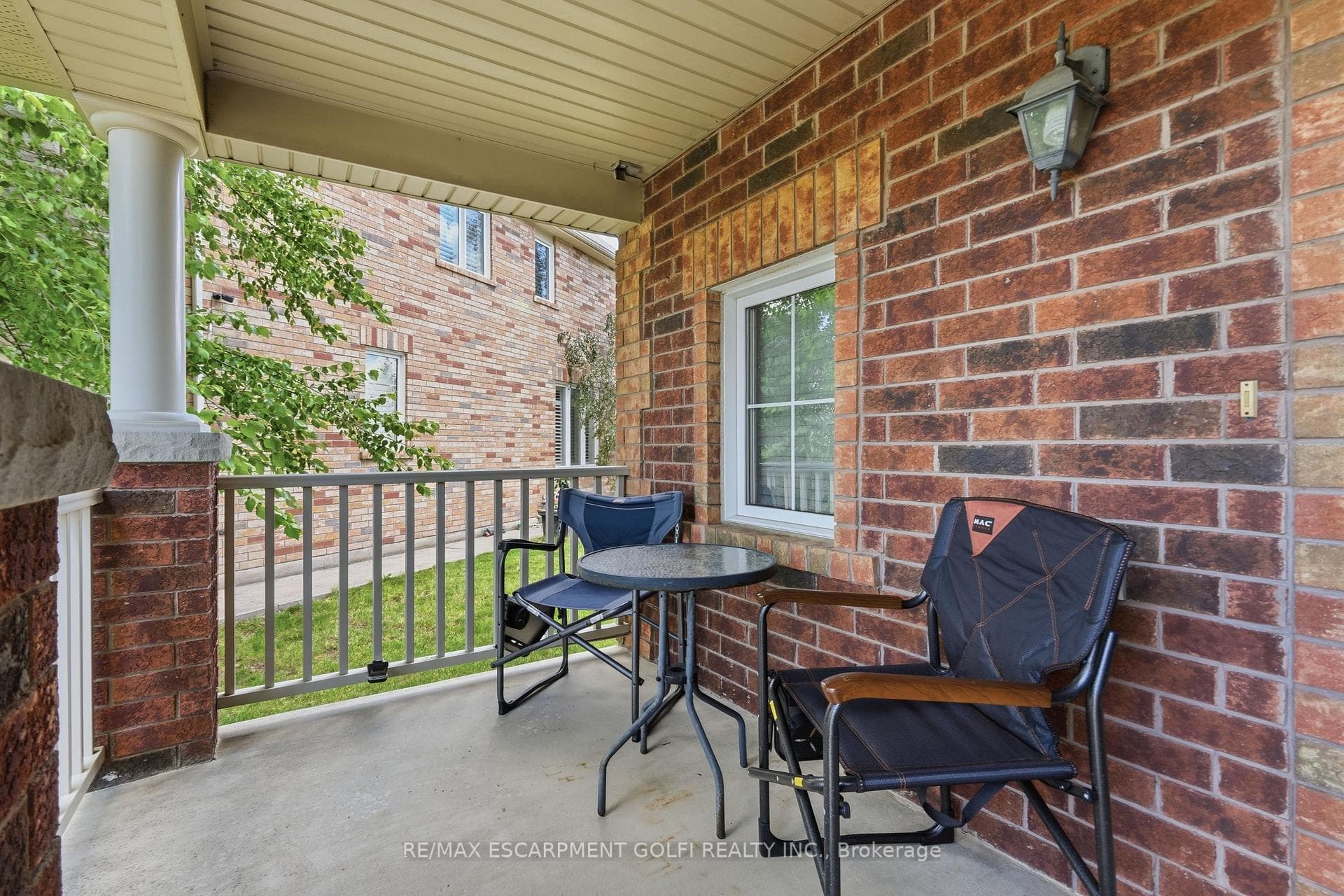 240 Emick Drive photo 5