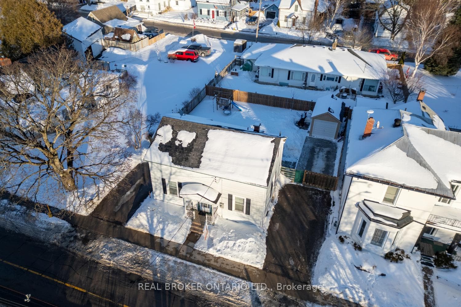 11 Mill Street photo 3