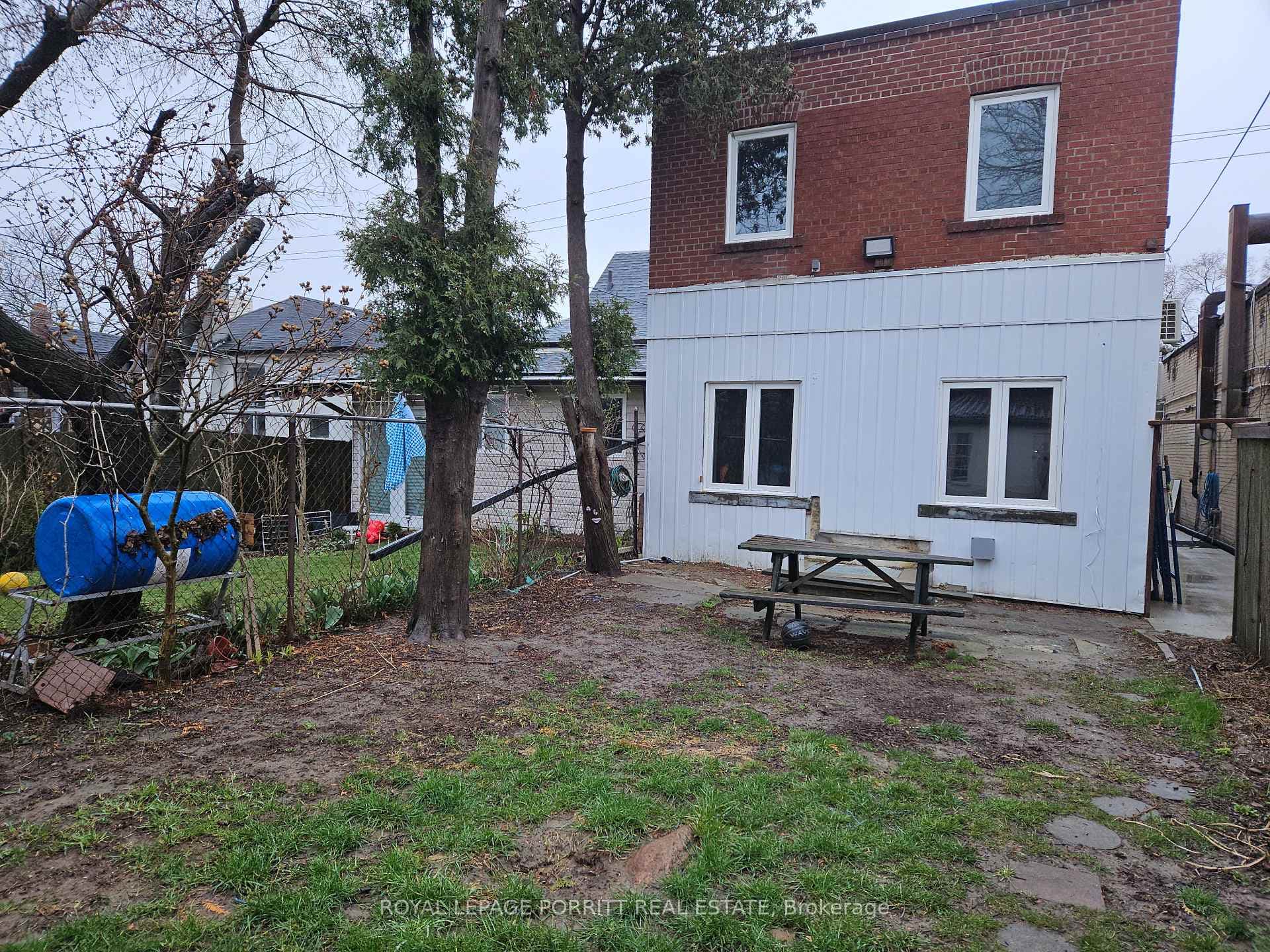 333 Silverthorn Avenue Unit 1 photo 21