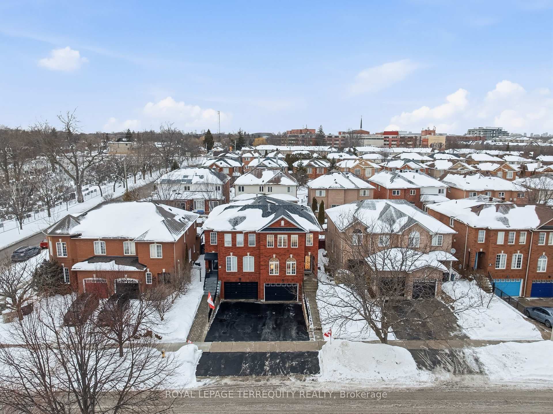 8 Vianney Avenue photo 6