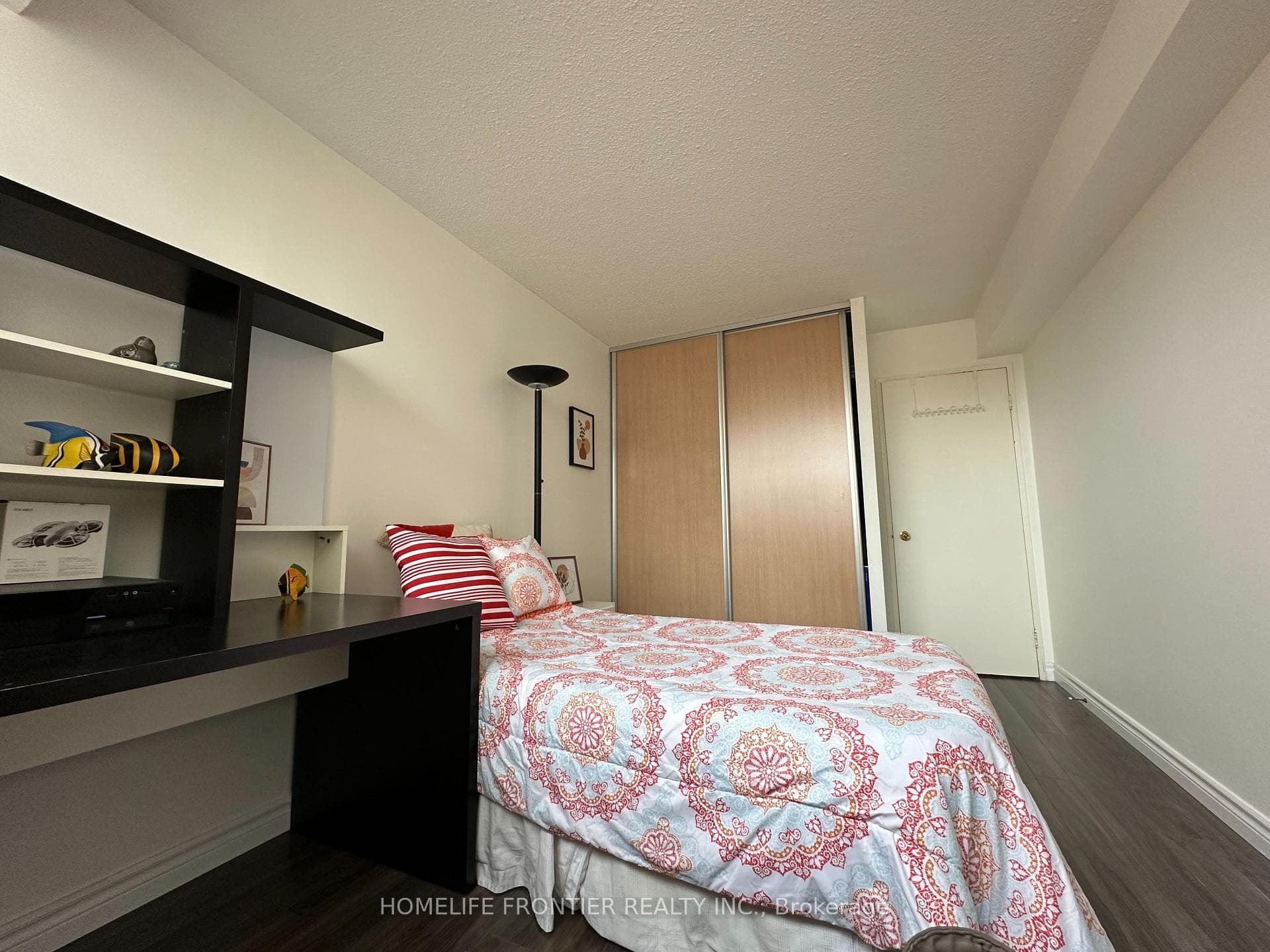75 Bamburgh Circle Unit 222 photo 6