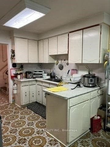 Main level Kitchen