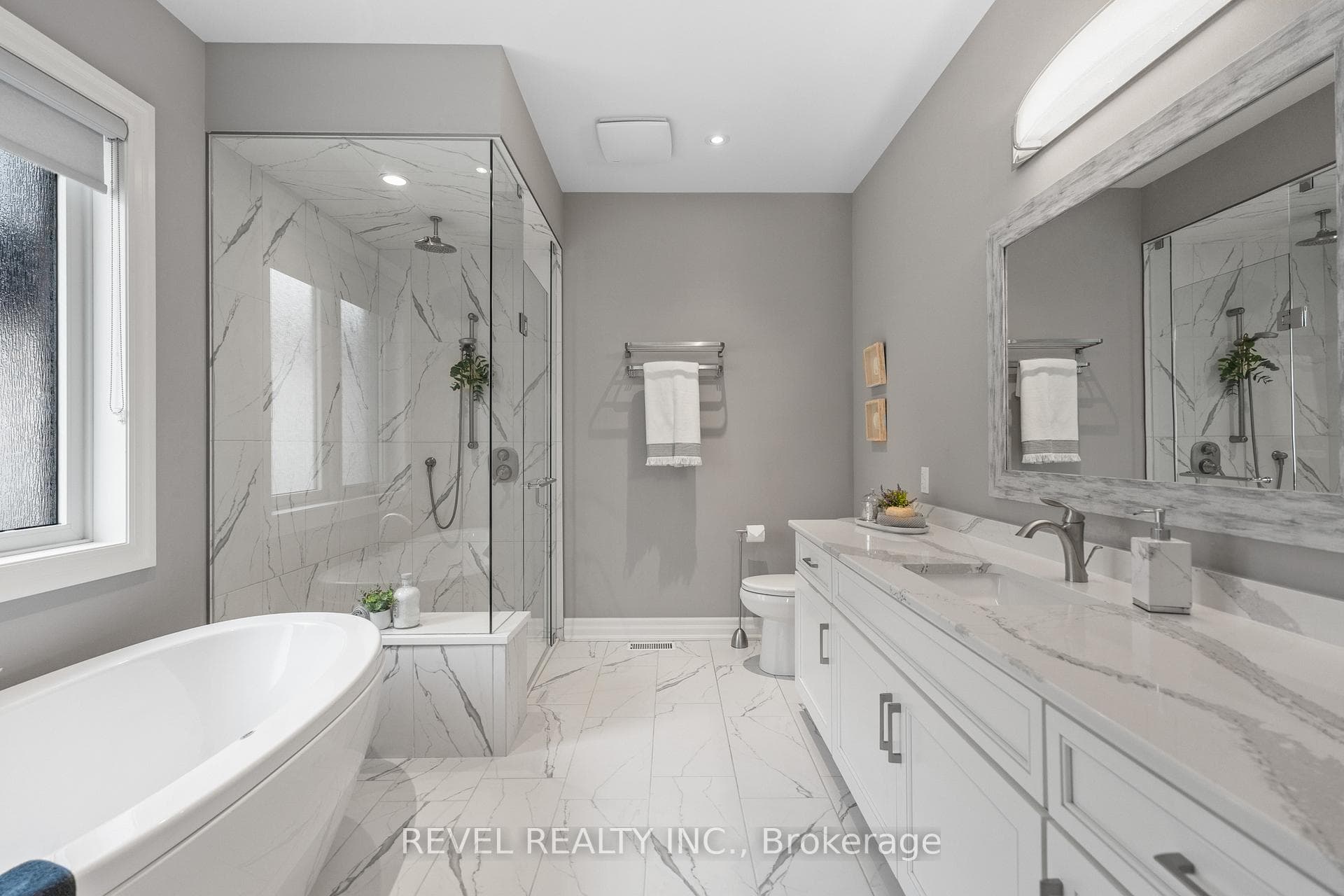 105 Berwick Trail photo 11