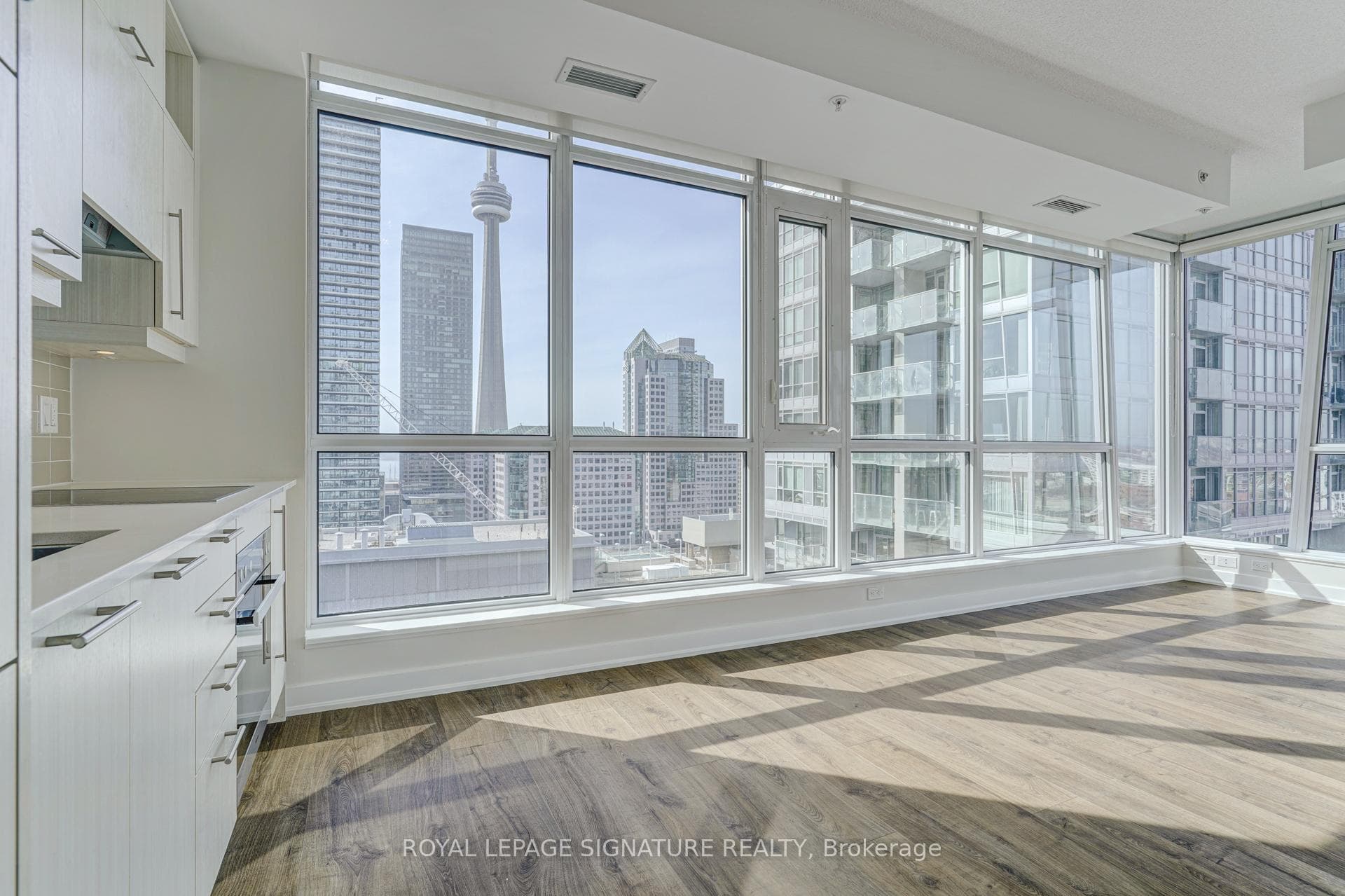 199 Richmond Street Unit 2007 photo 11