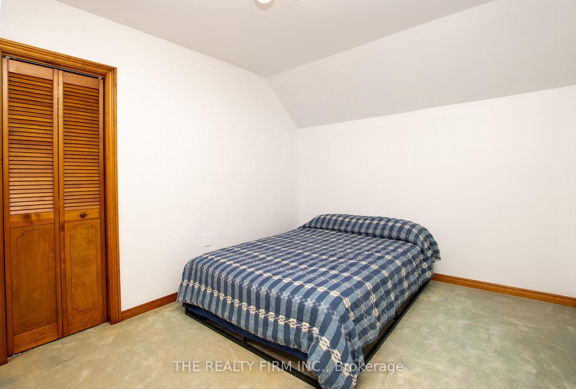 38904 Londesboro Road photo 26