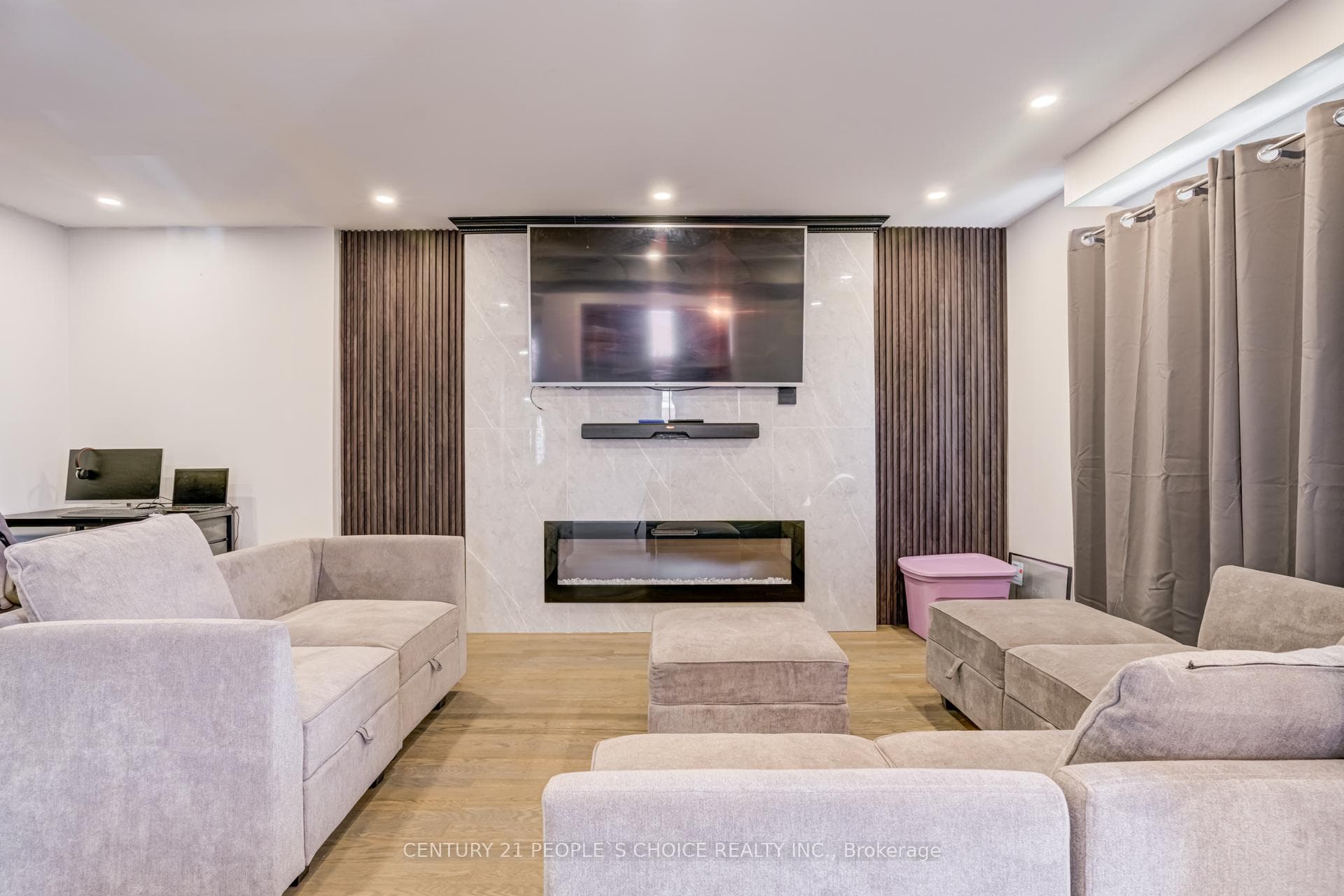 18 Hernon Court photo 1