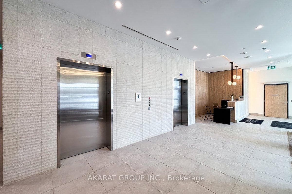 498 Plains Road Unit 13 photo 26