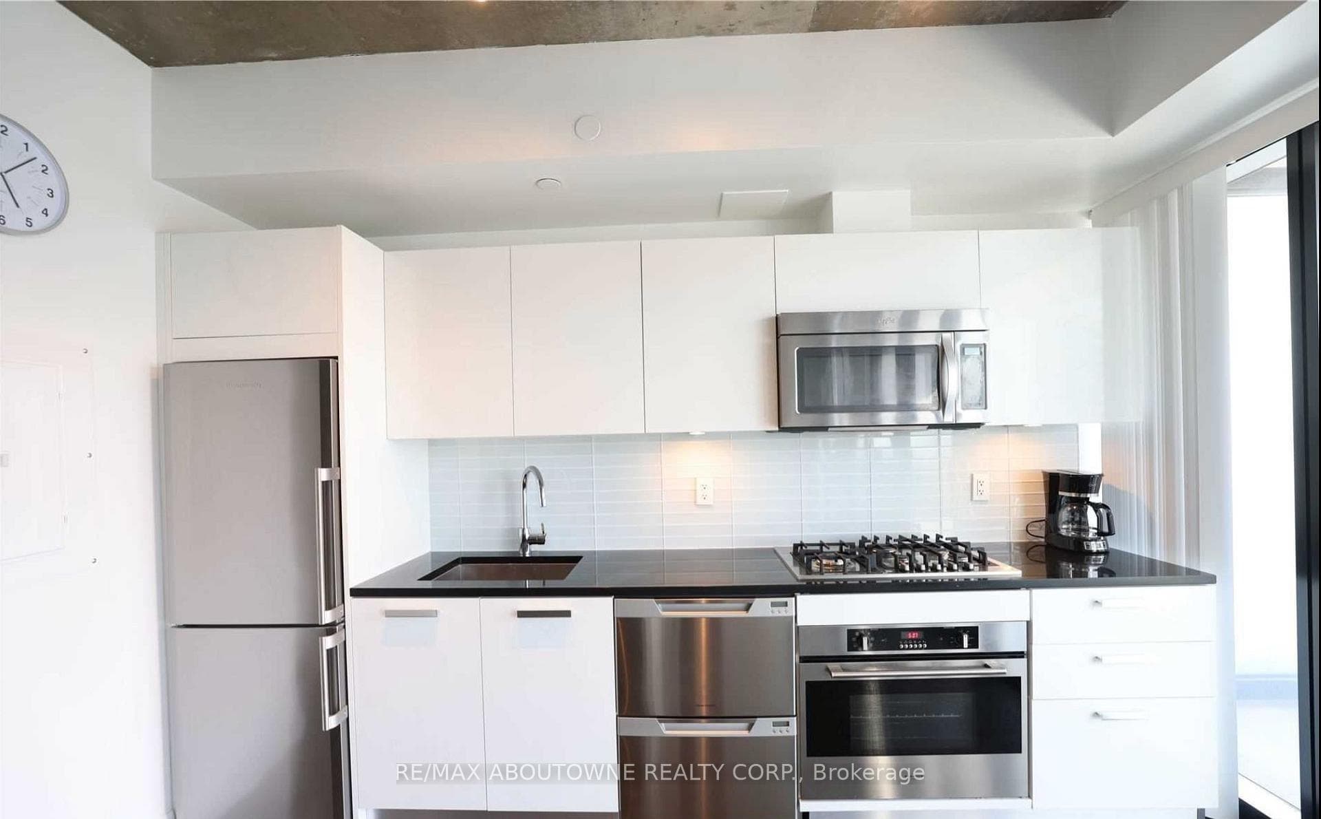 224 King Street Unit 1802 photo 14