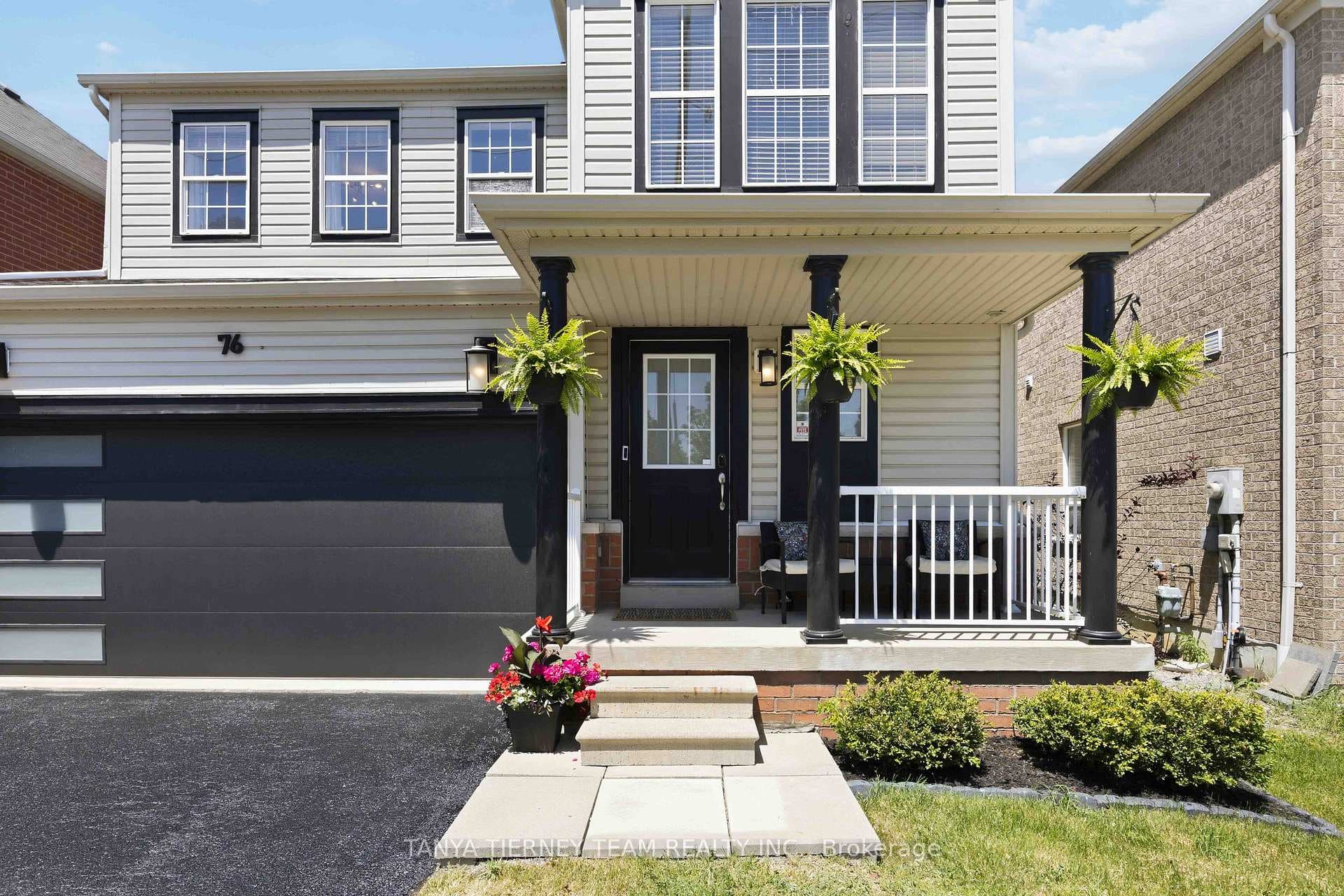 76 Vipond Road photo 2
