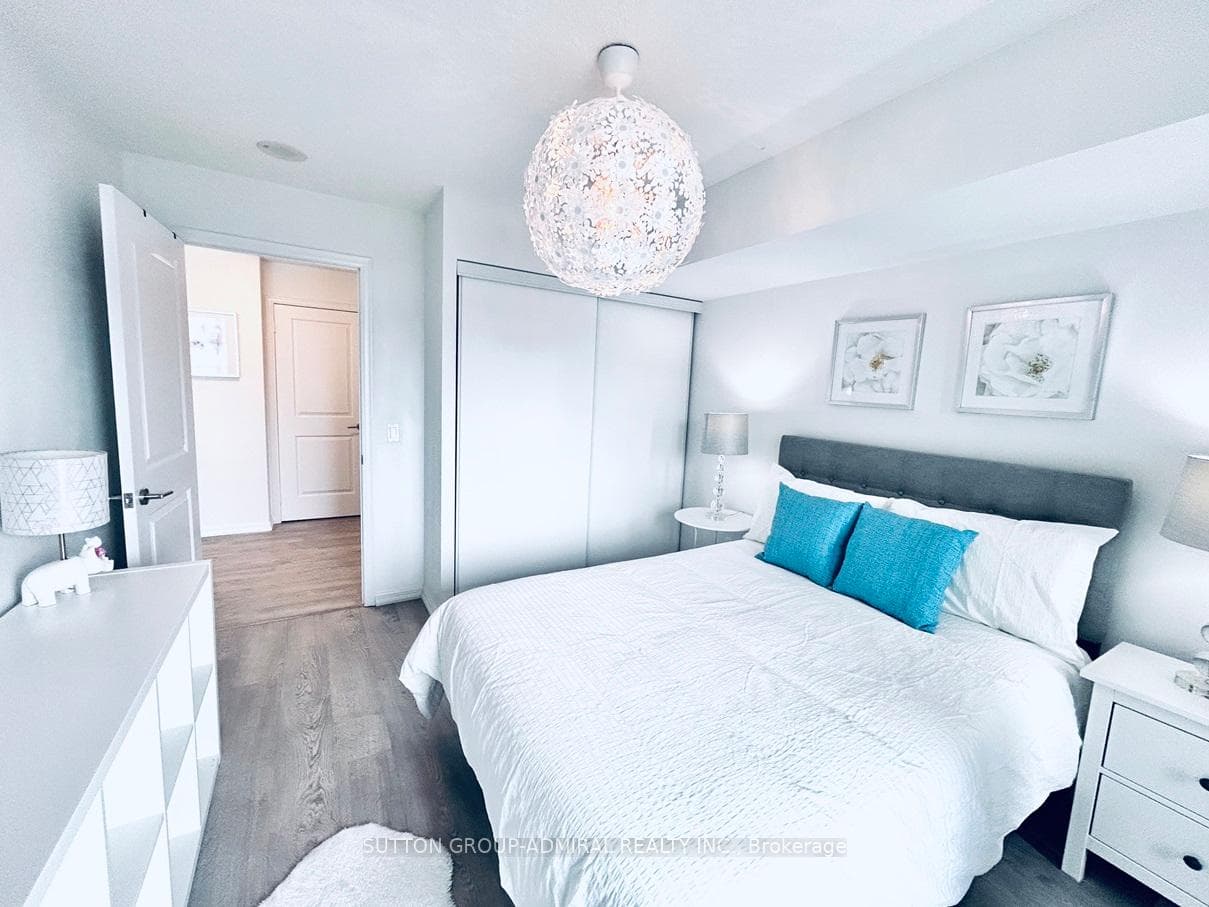 6 Pirandello Street Unit TH8 photo 17