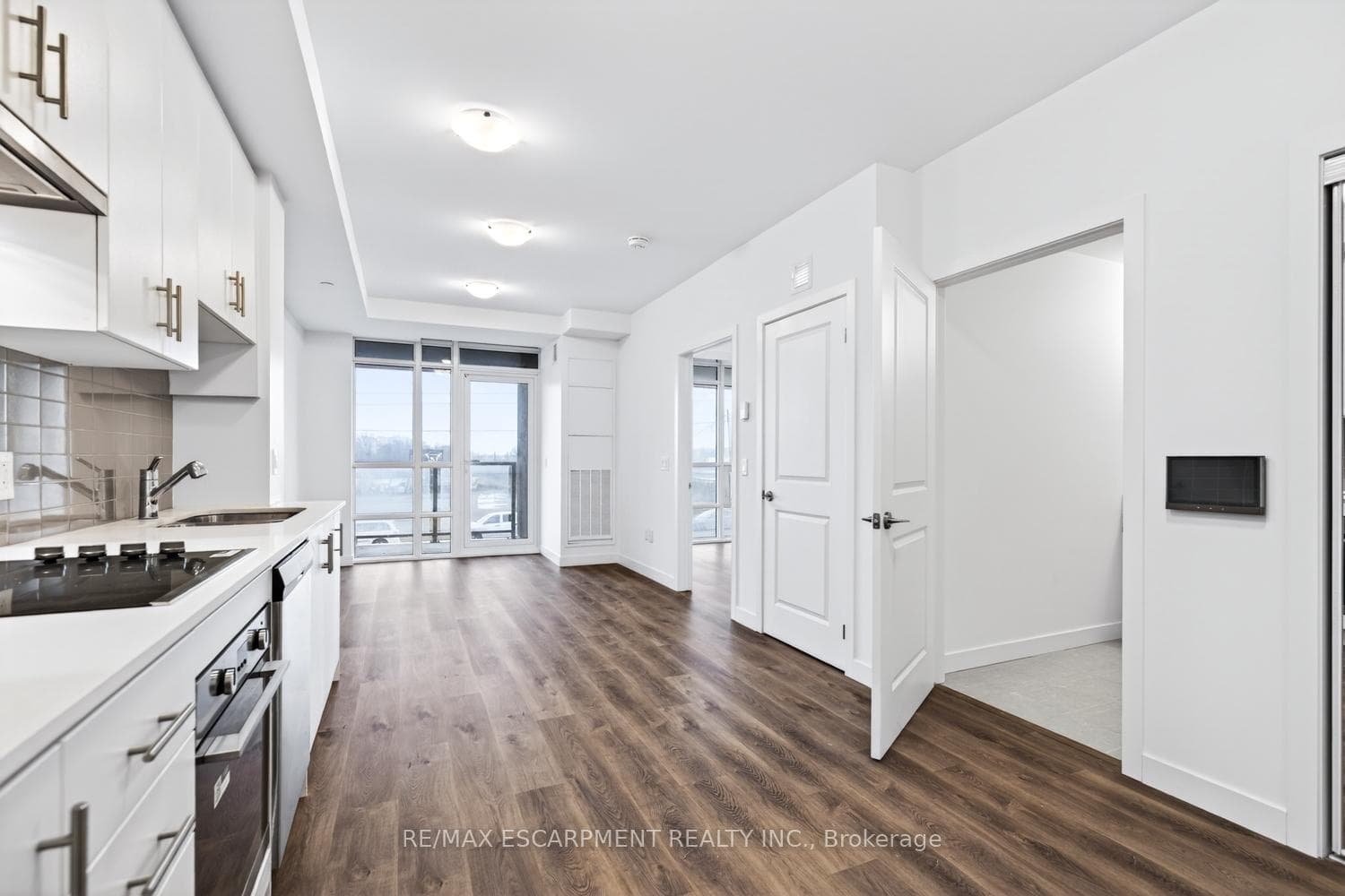 461 Green Road Unit 220 photo 9