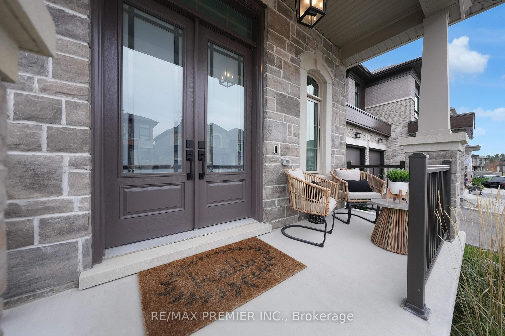 35 Wainfleet Crescent photo 3