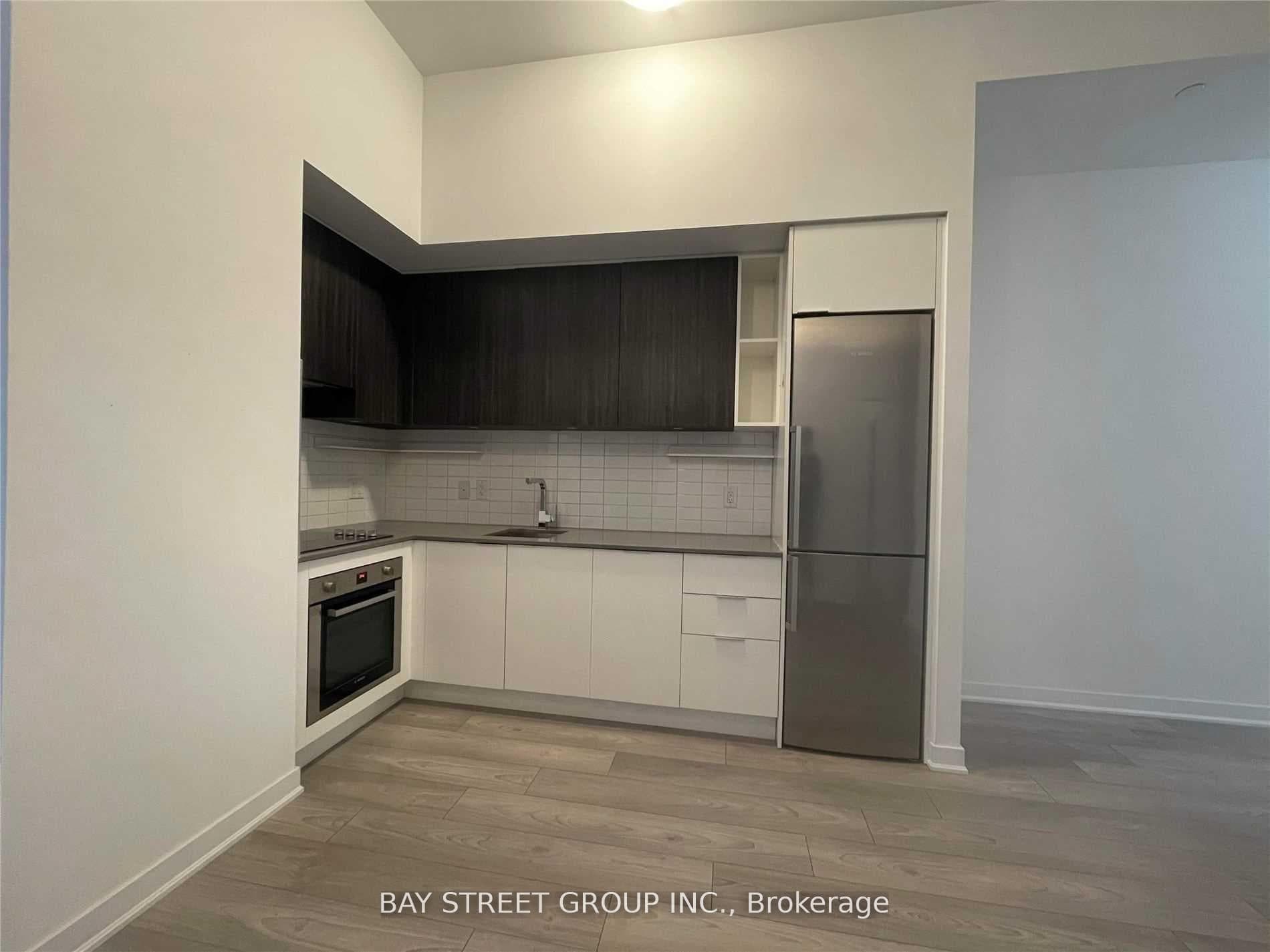 120 Parliament Street Unit 522 photo 6