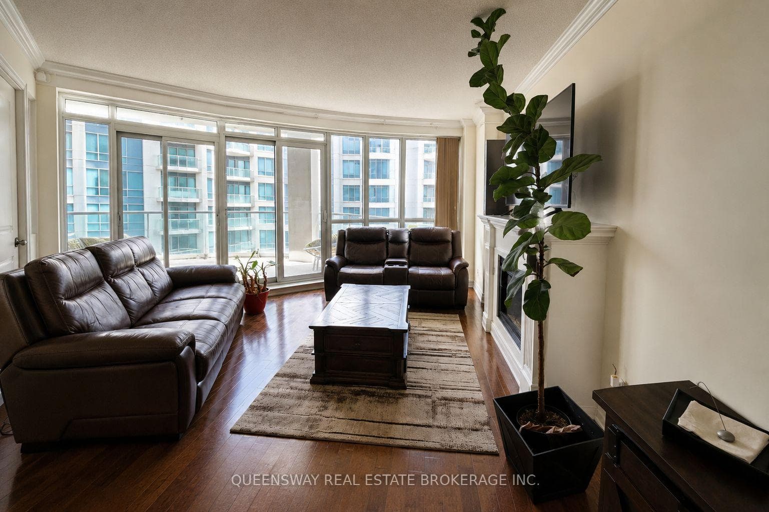2087 Lake Shore Boulevard Unit 804 photo 6