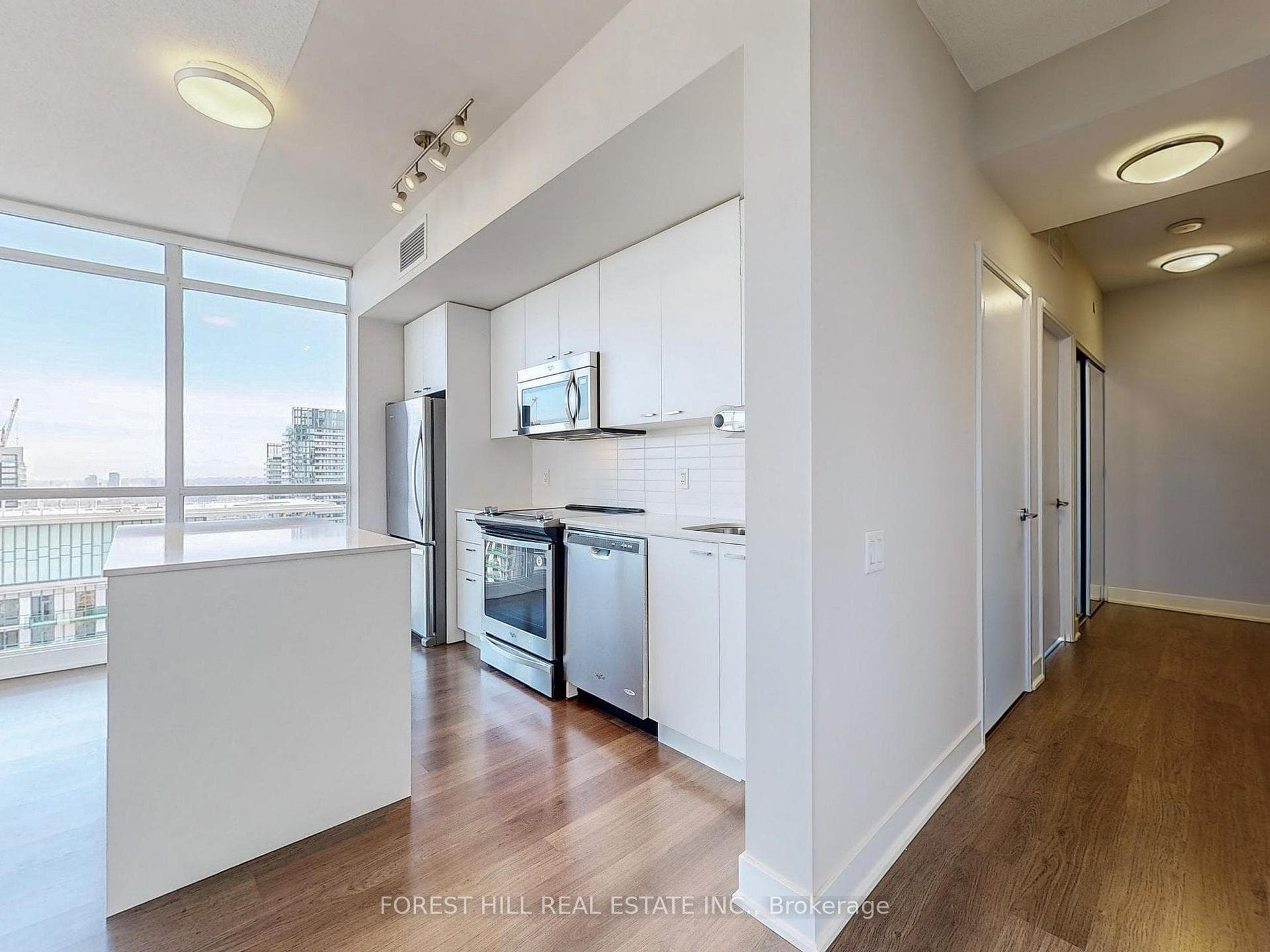 30 Roehampton Avenue Unit 3406 photo 9