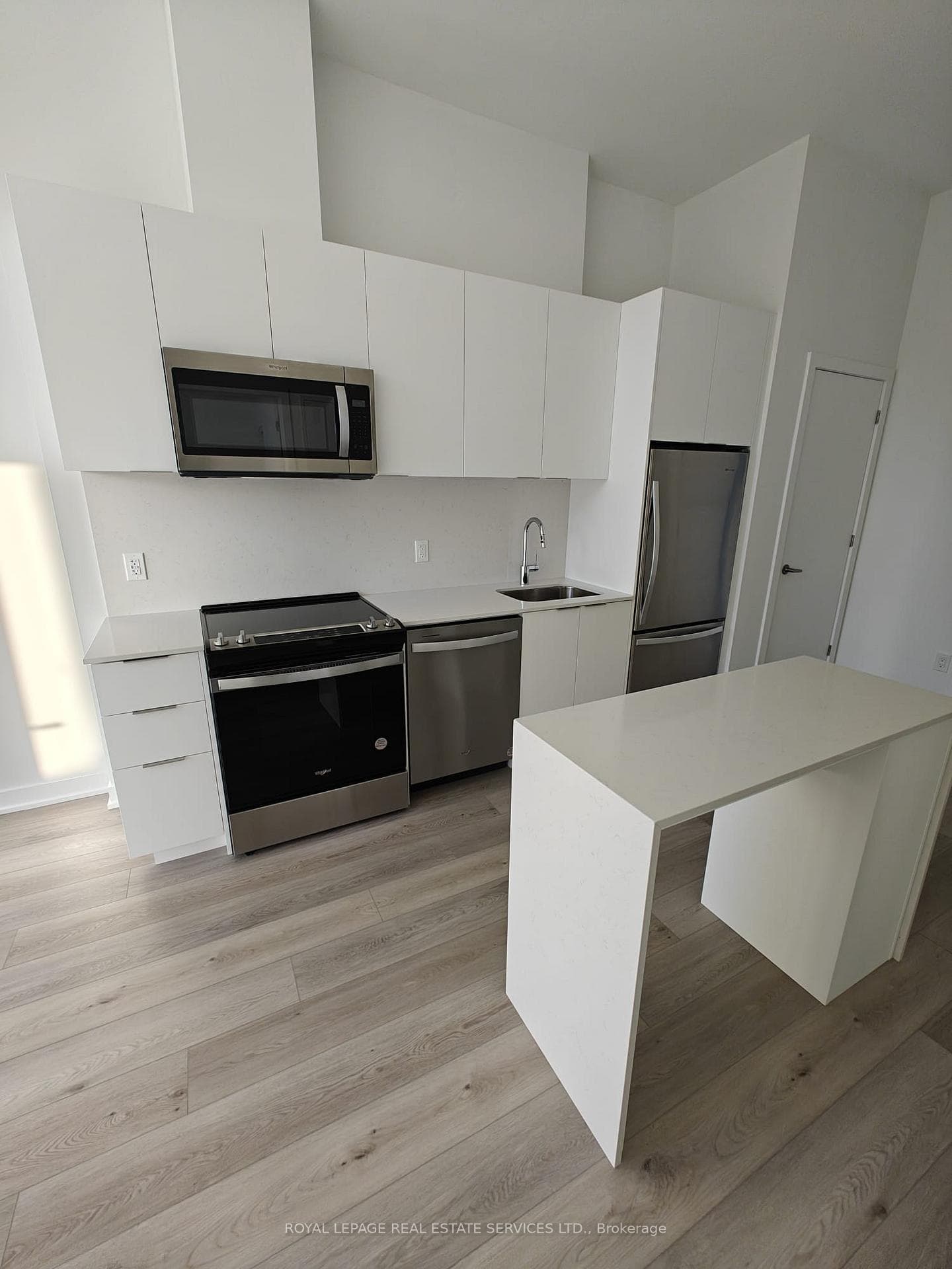 770 Whitlock Avenue Unit 102 photo 7