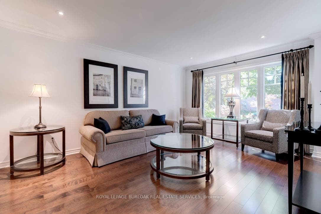 537 Harmony Avenue photo 4