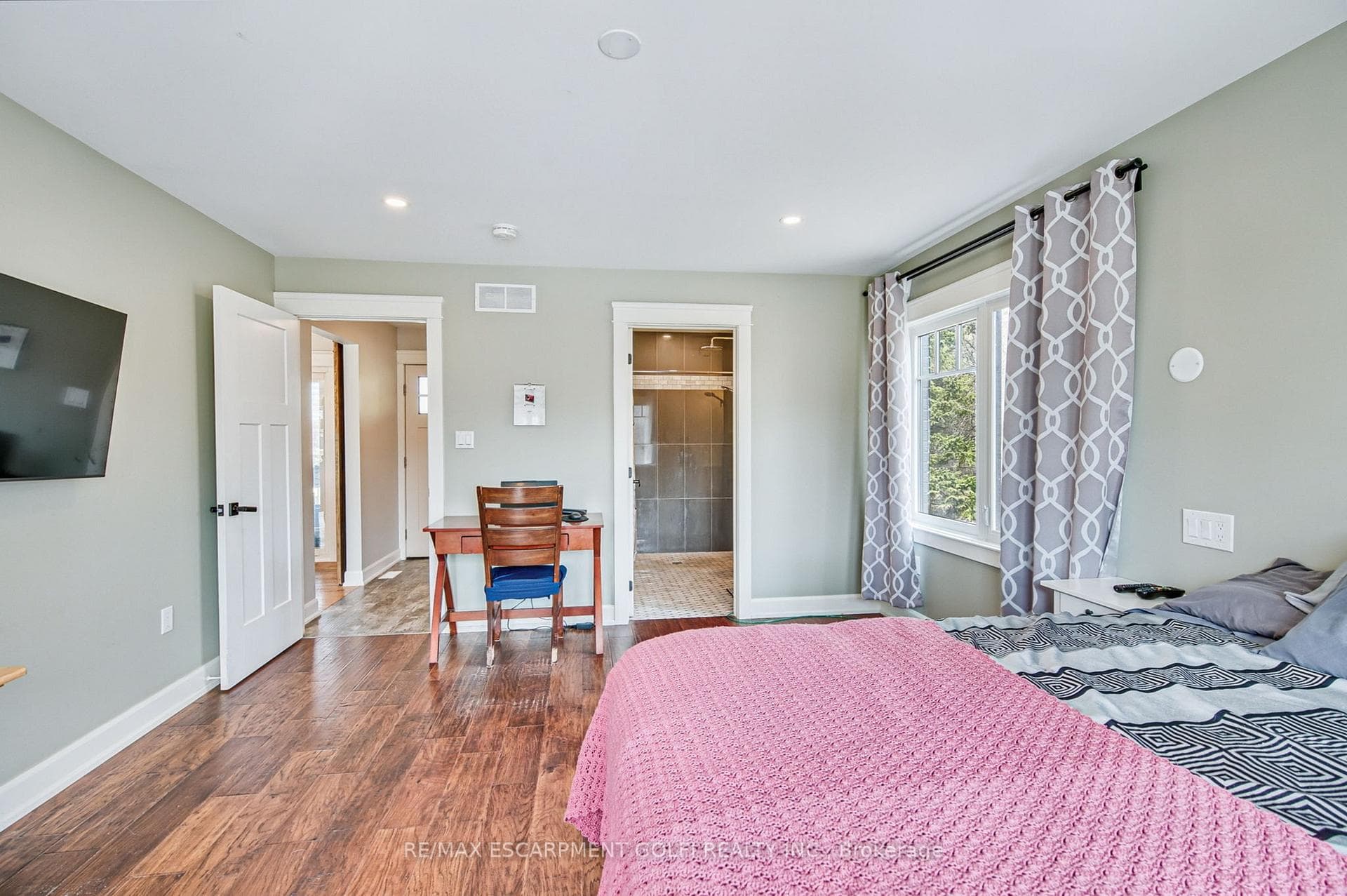 2440 PORT ROBINSON Road photo 17