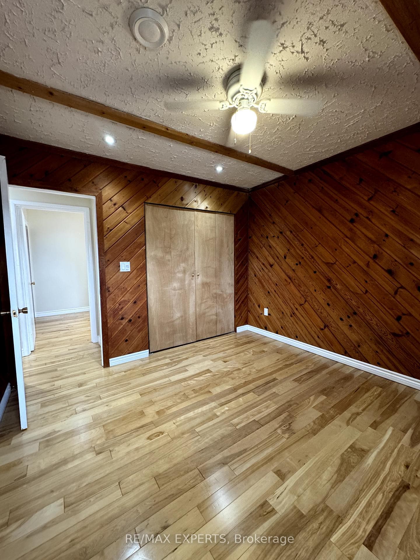 5780 King Road Unit 4 photo 12